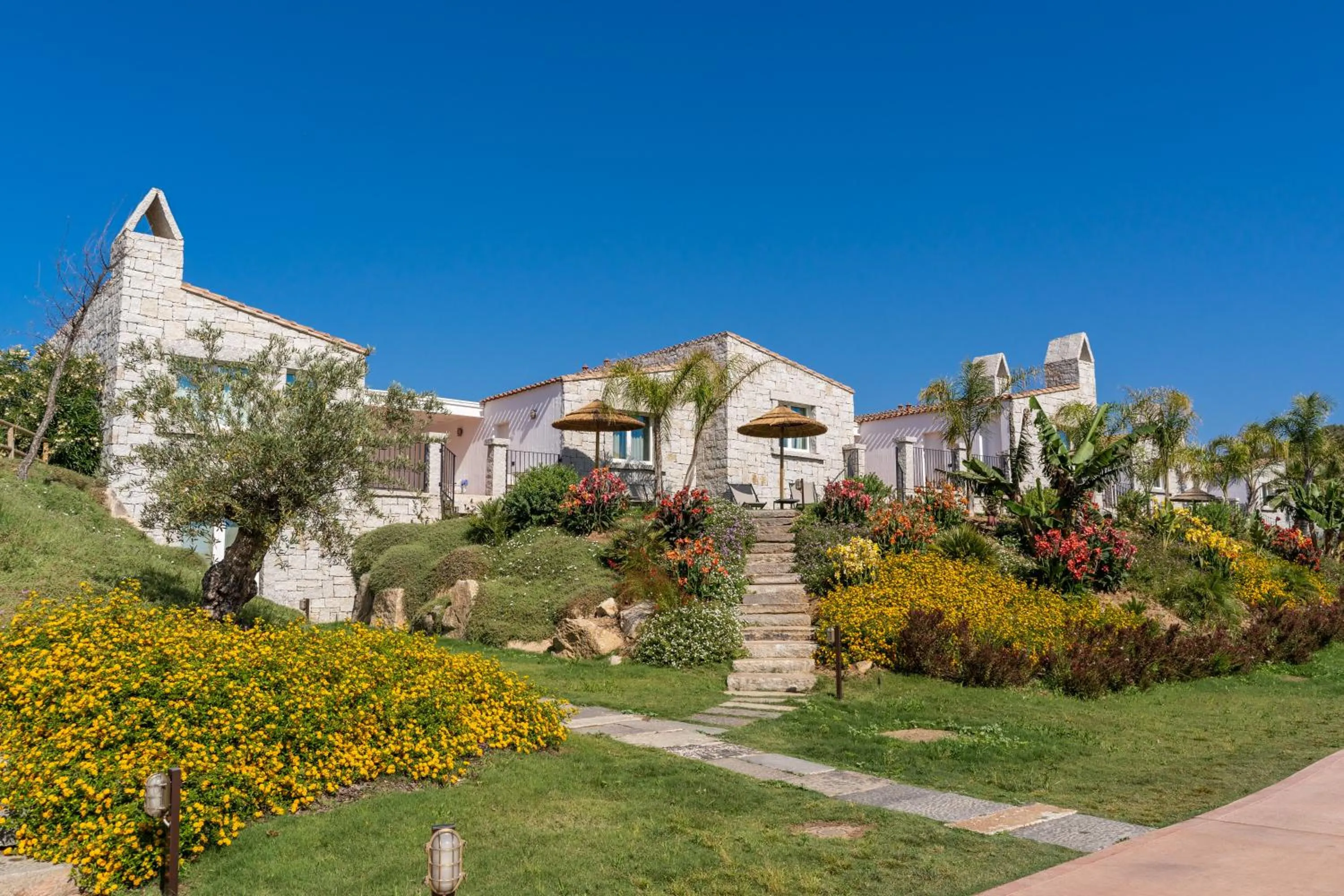 Property building in Cala Sinzias Resort