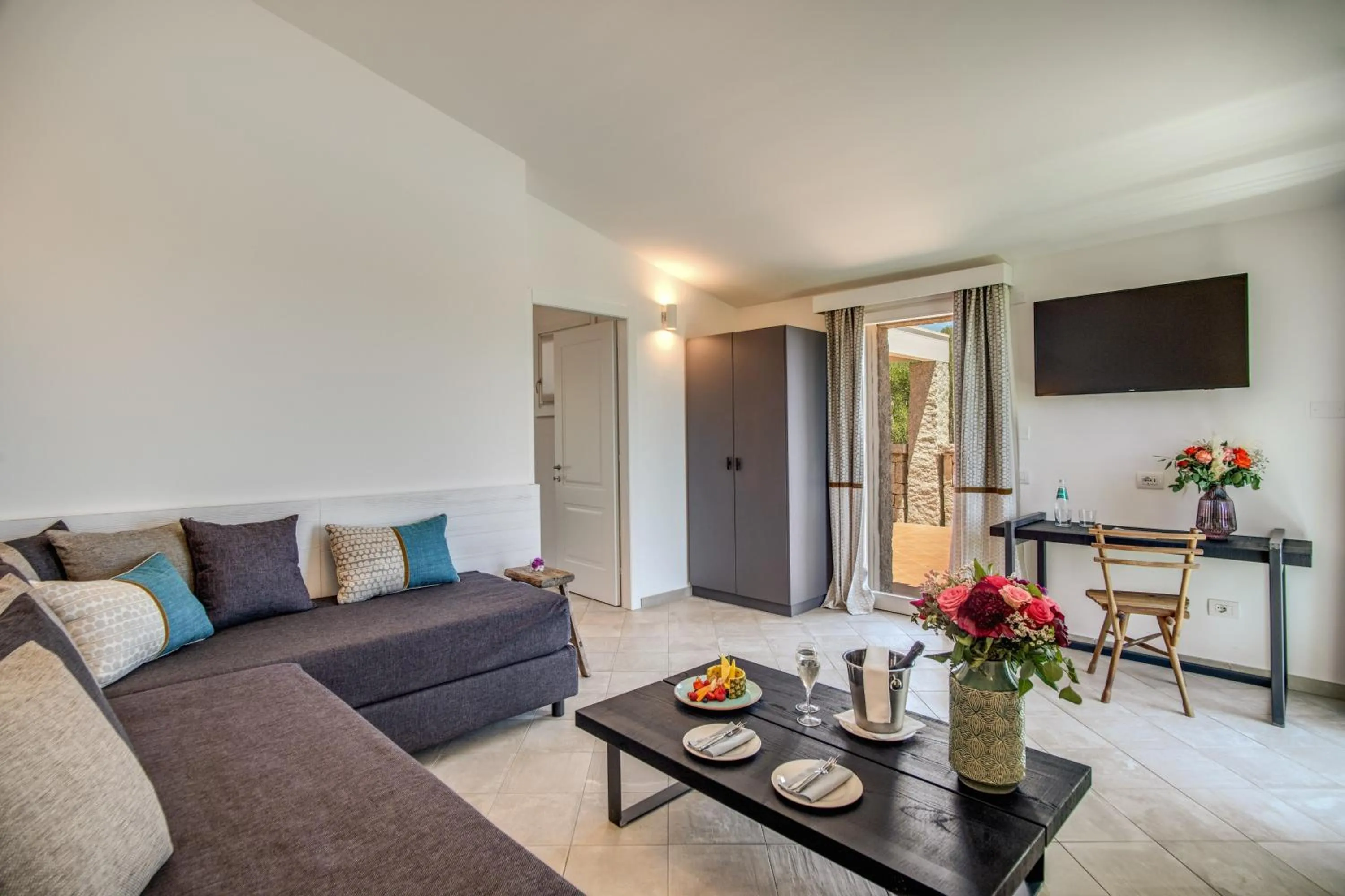 Bed in Cala Sinzias Resort