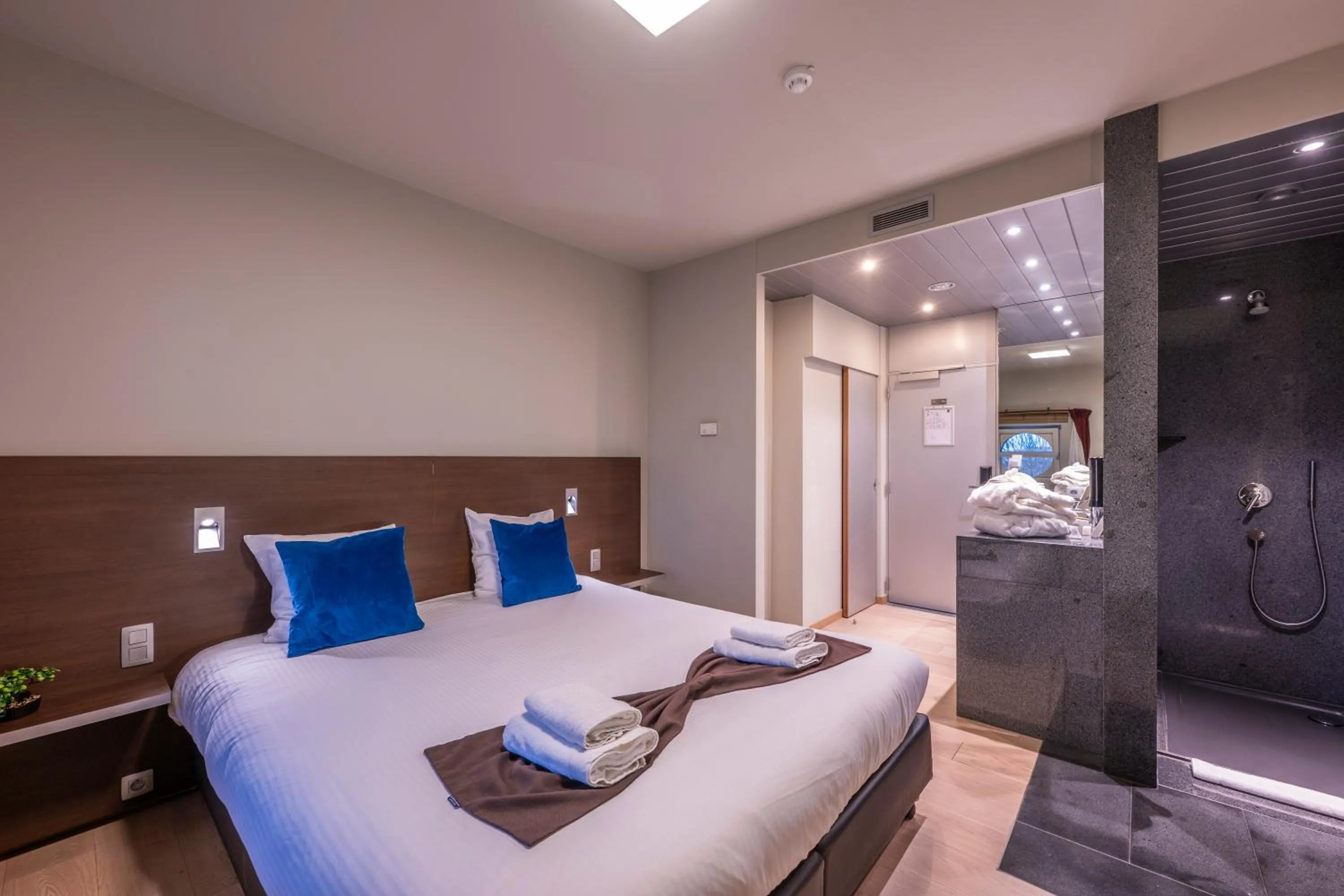 Standard Twin Room - single occupancy in Hotel Falko