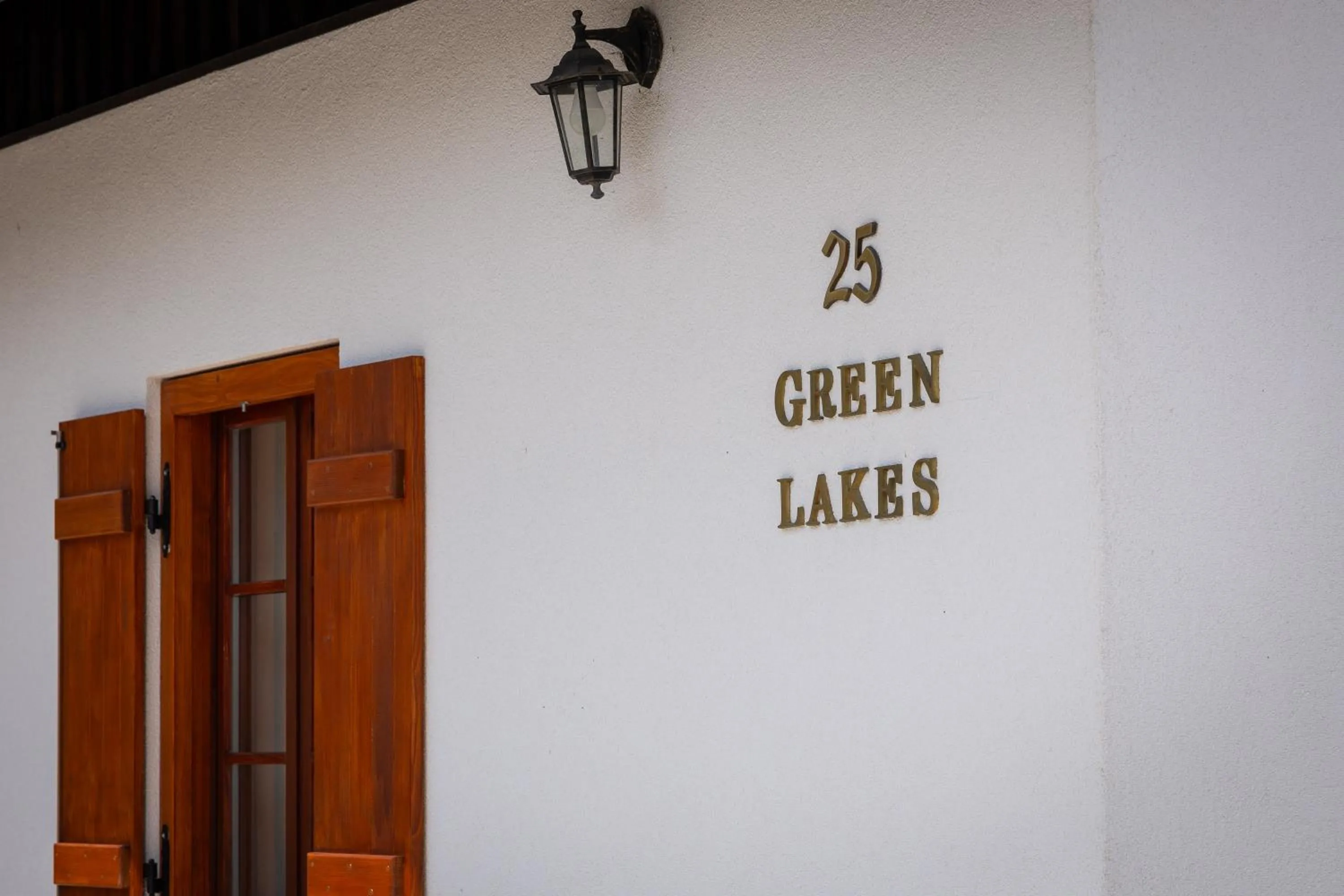 Green lakes house 2