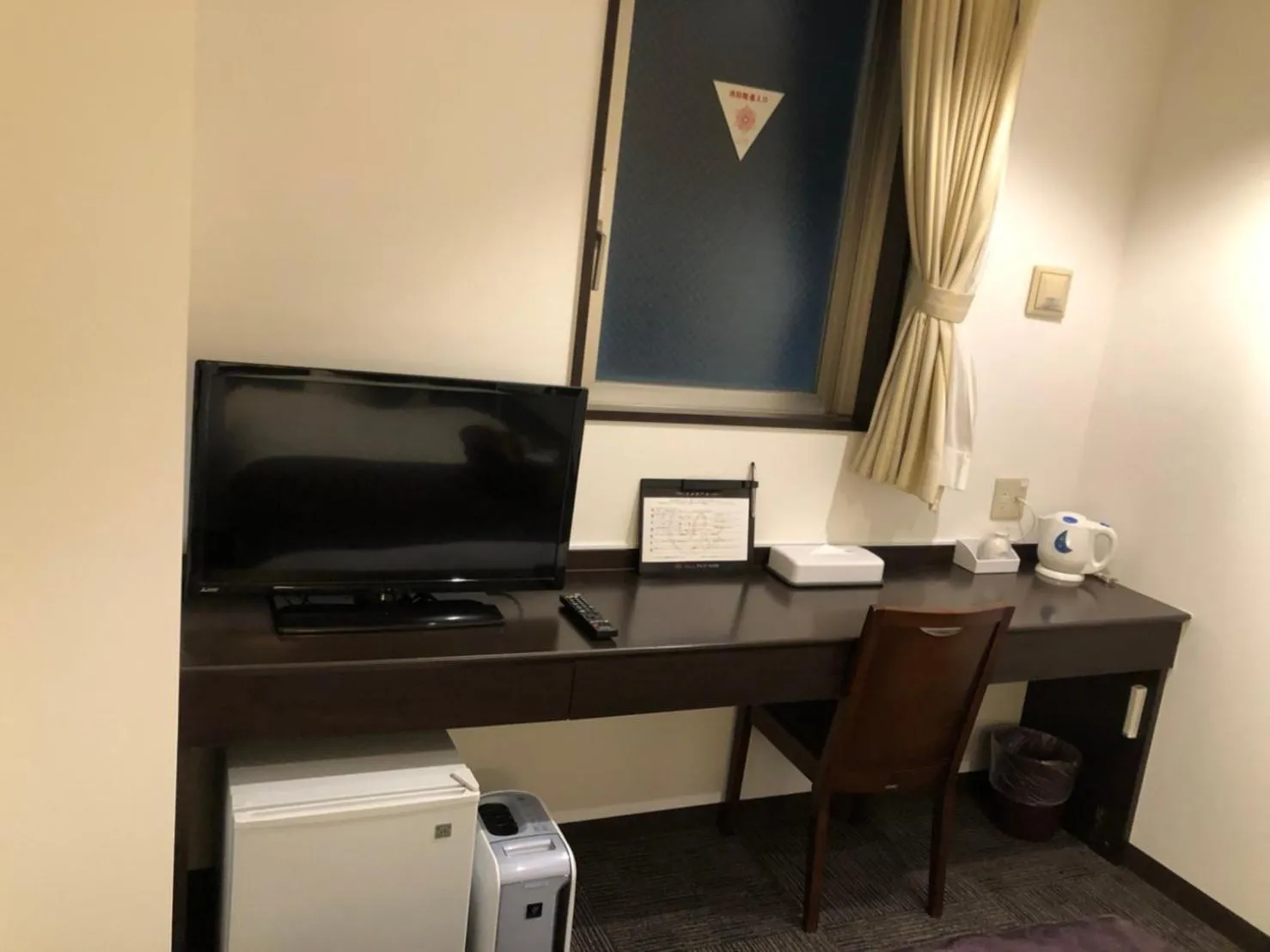 Communal lounge/ TV room in Hotel Plaisir Tachikawa