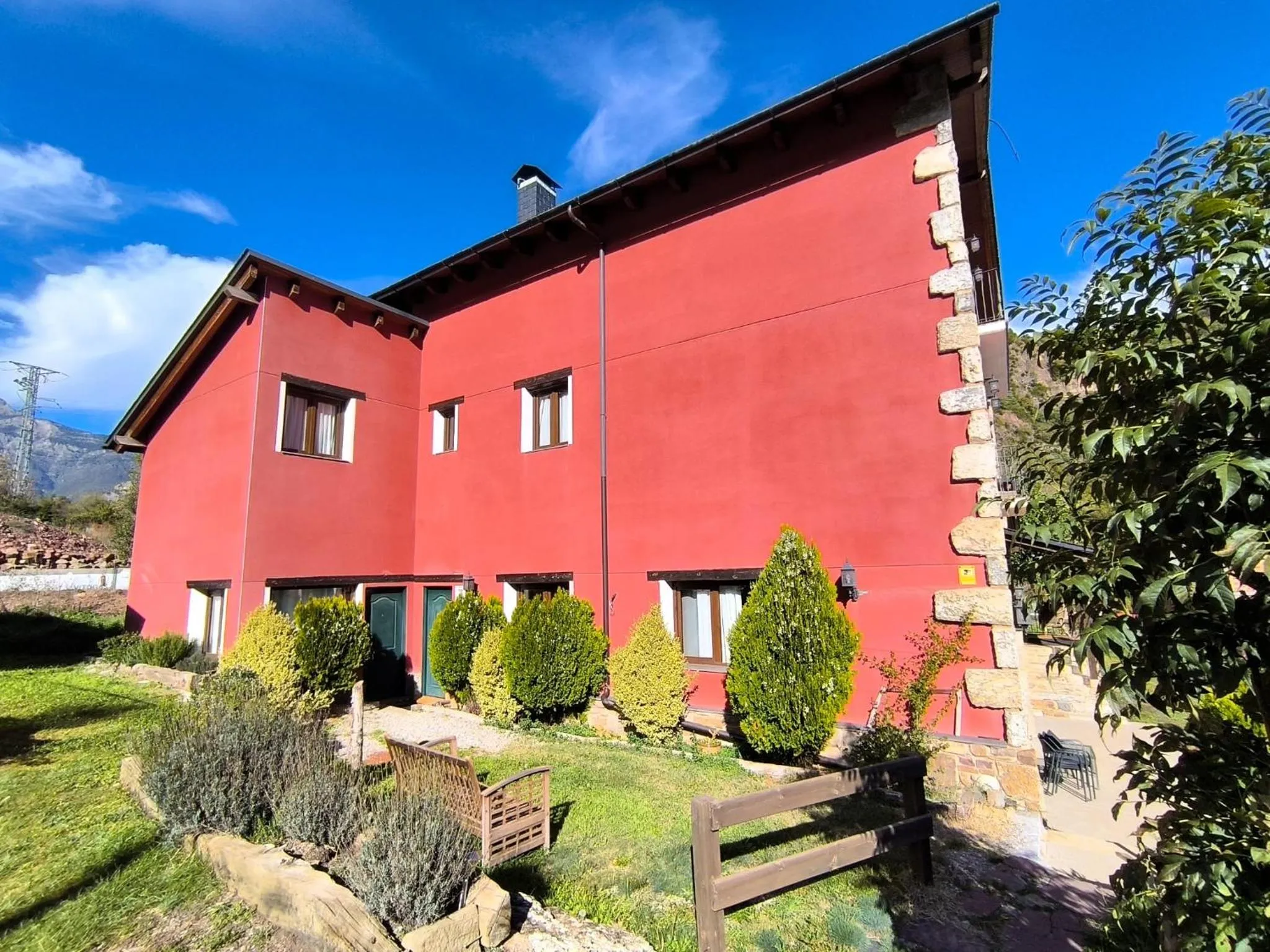 Property building in Hotel Boutique La Casa del Río