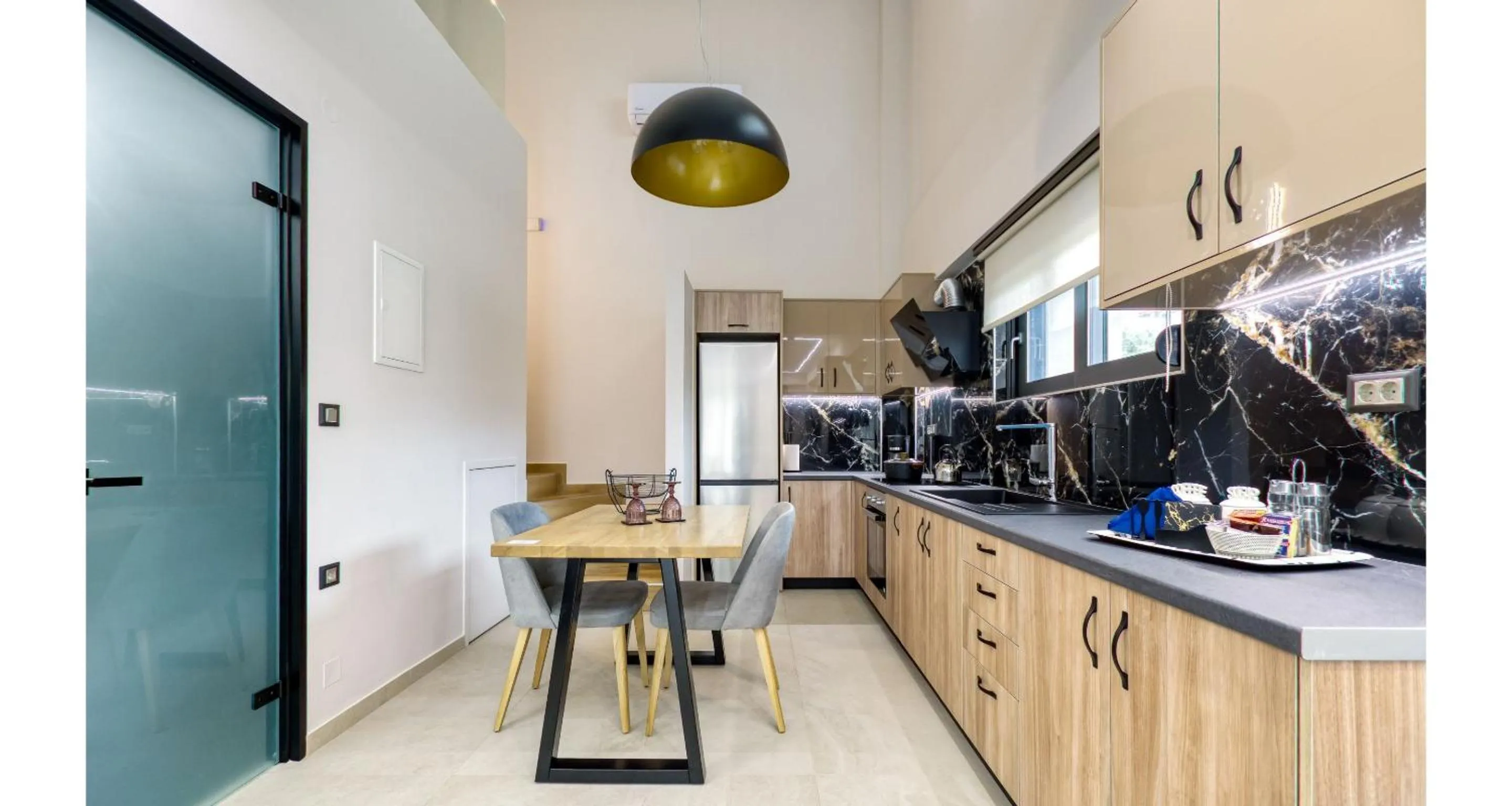 Coffee/tea facilities in Sapphire Blue Suites