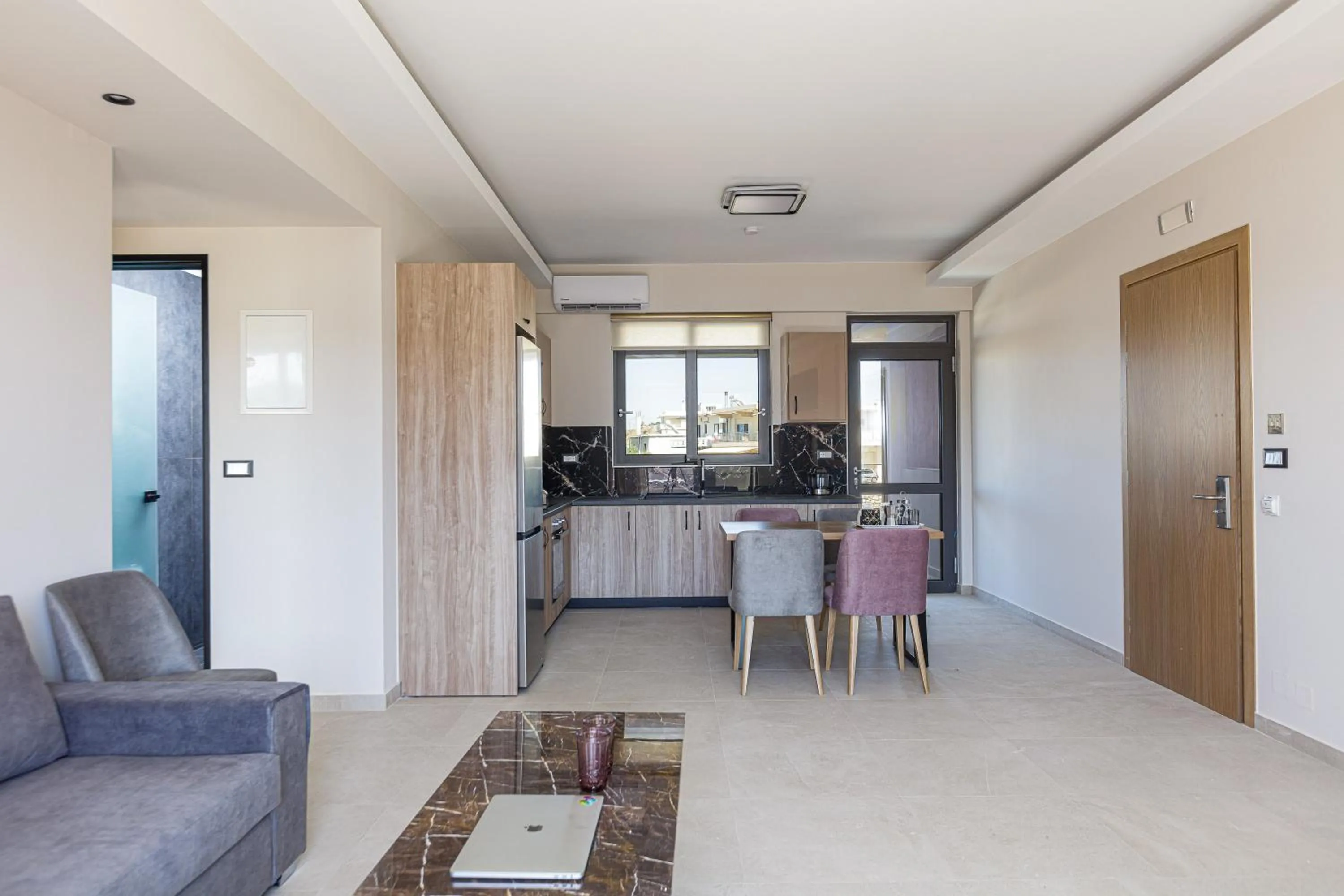 Kitchen or kitchenette in Sapphire Blue Suites