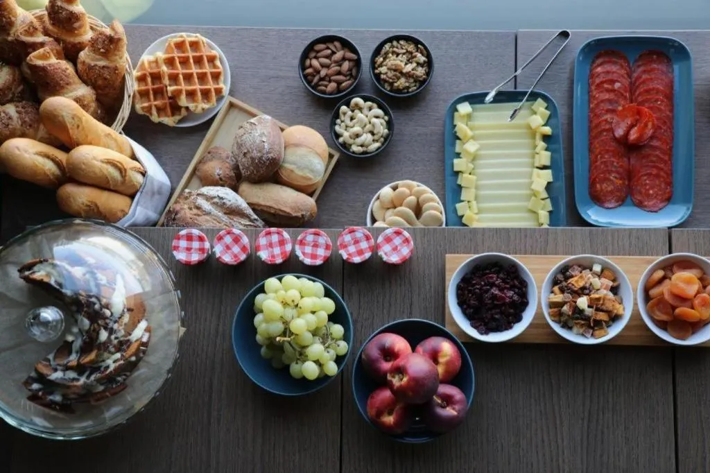 VISIONAPARTMENTS Basel - contactless check-in