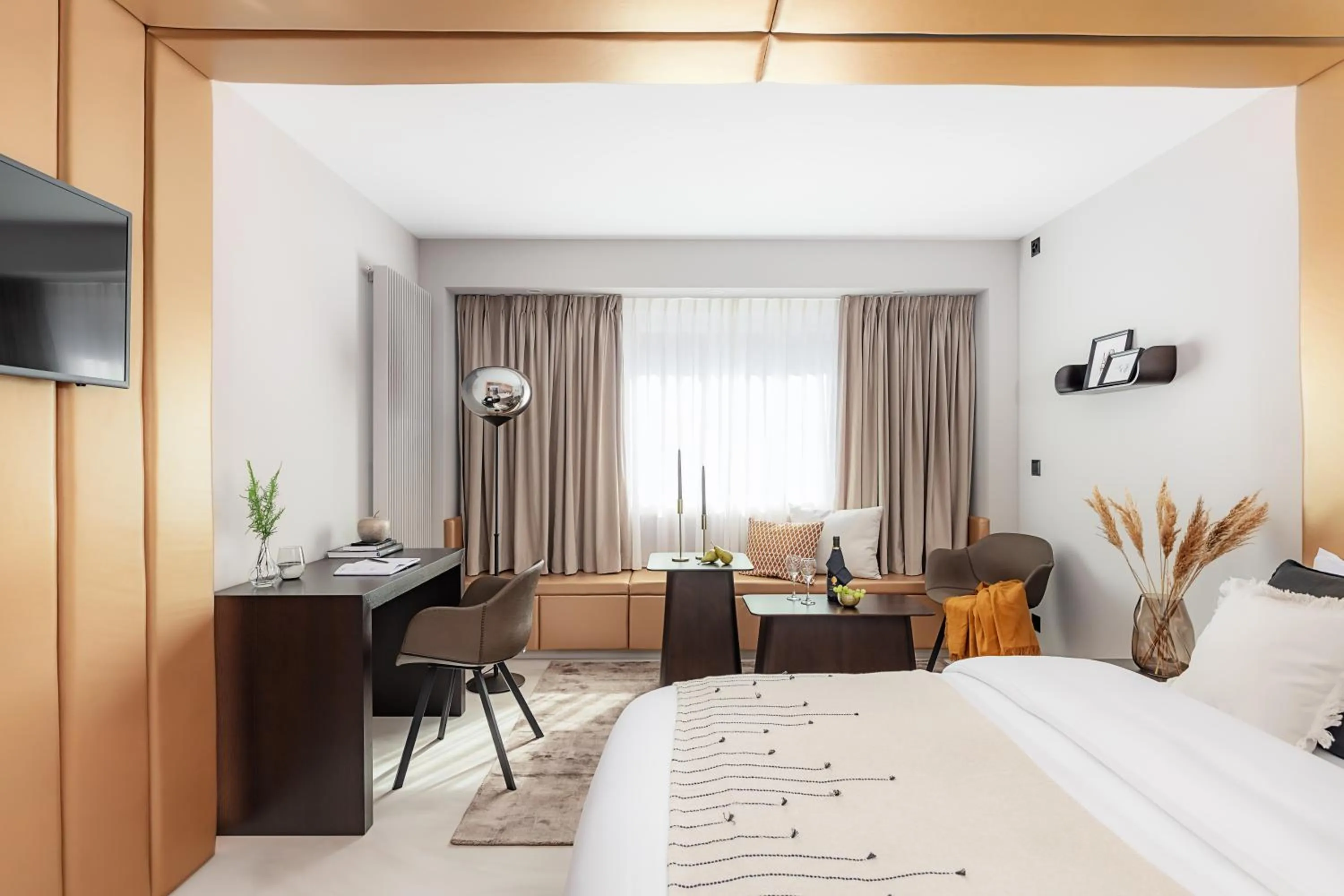 Photo of the whole room, Bed in VISIONAPARTMENTS Basel - contactless check-in