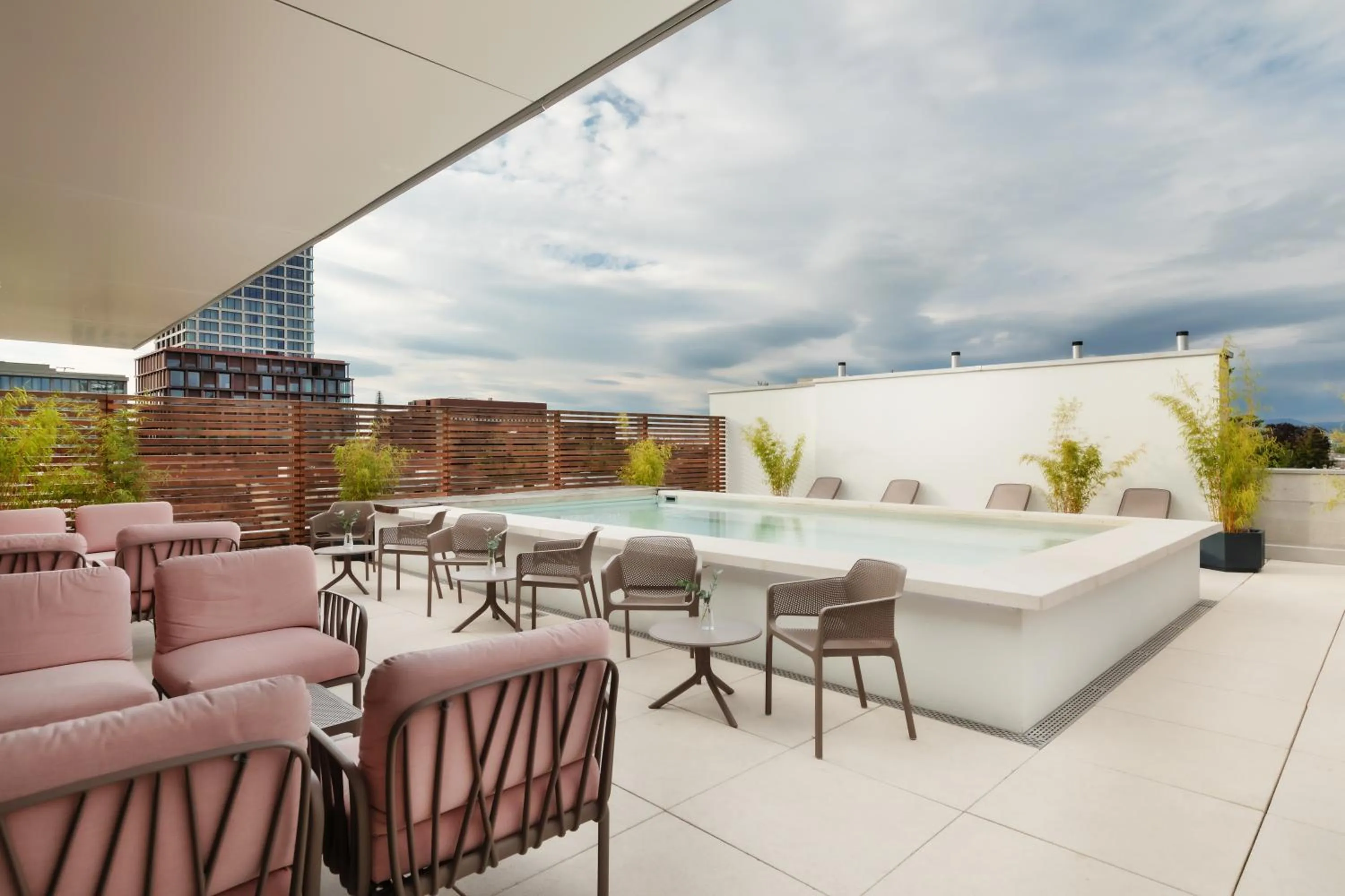 Pool view in VISIONAPARTMENTS Basel - contactless check-in