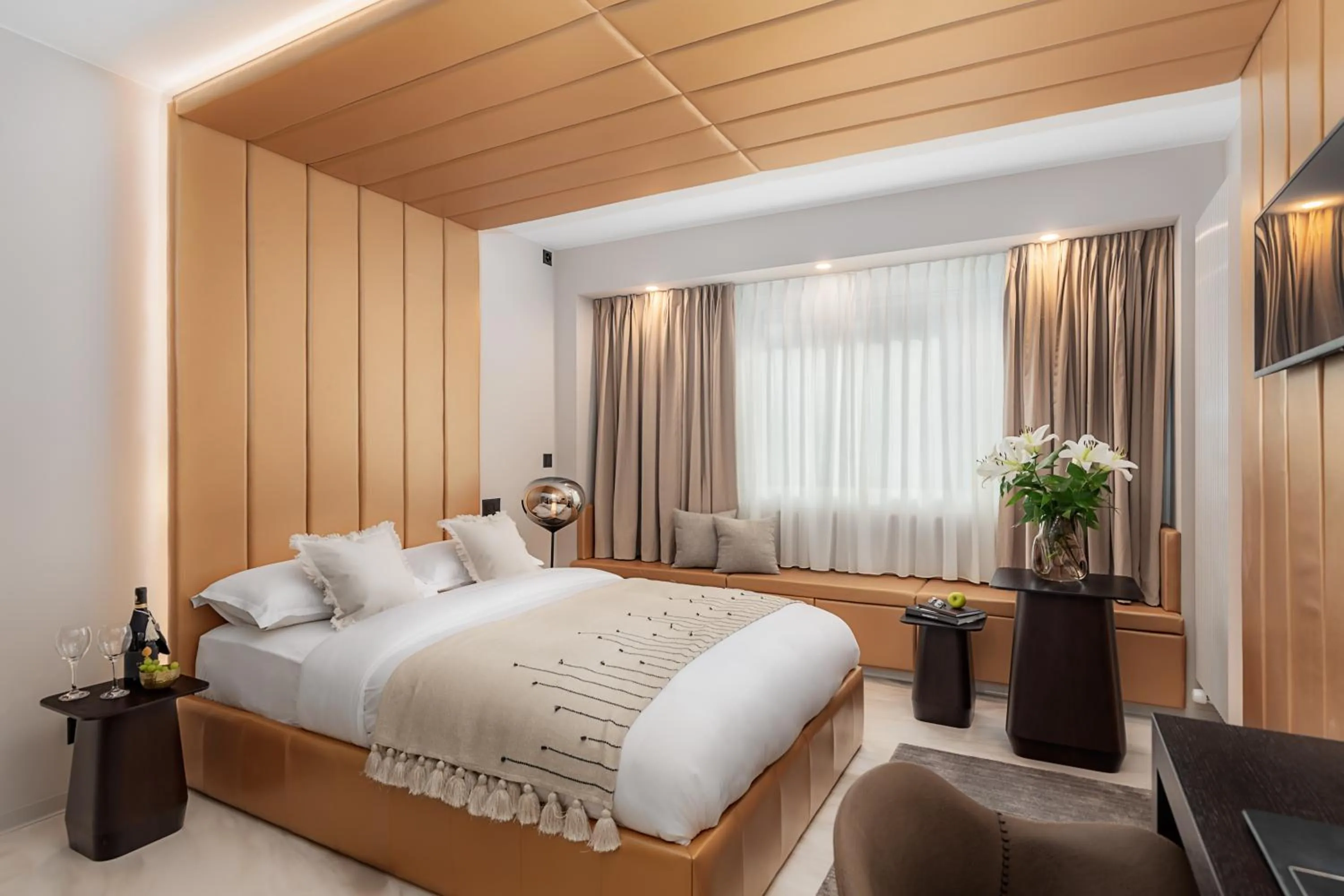 Photo of the whole room, Bed in VISIONAPARTMENTS Basel - contactless check-in