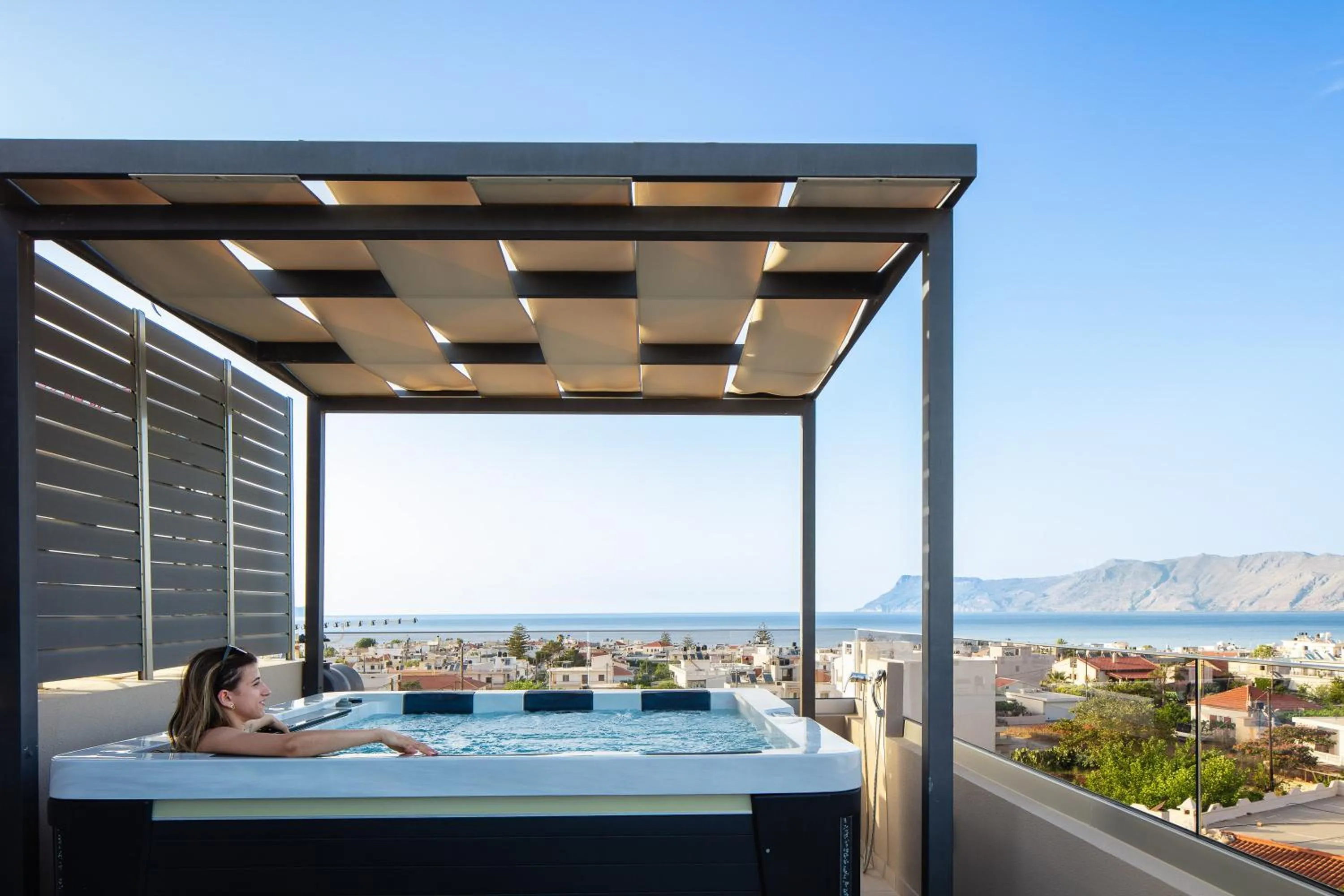 Hot Tub in Sapphire Horizon Suites