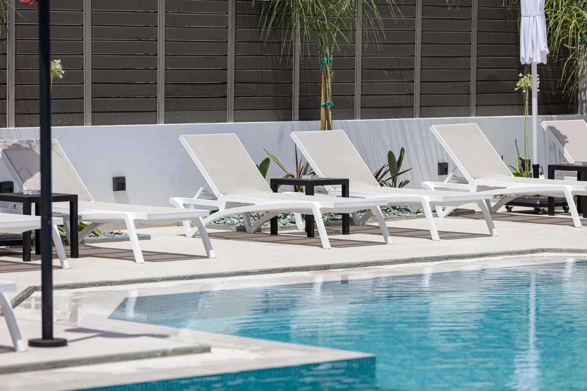 Swimming pool in Sapphire Horizon Suites