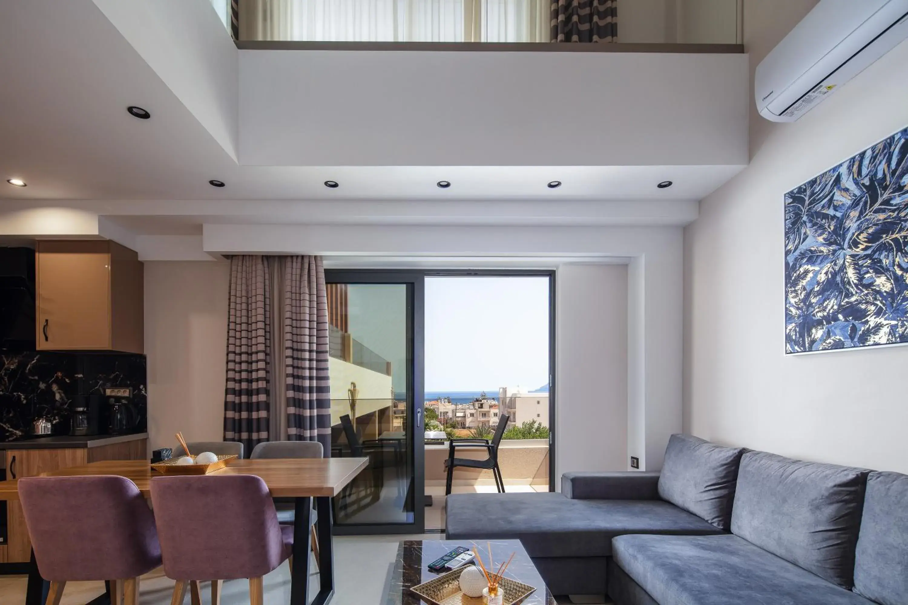 Two Bedroom Suite Split Level with Sea View in Sapphire Horizon Suites Two Bedroom Suite Split Level with Sea View in Sapphire Horizon Suites