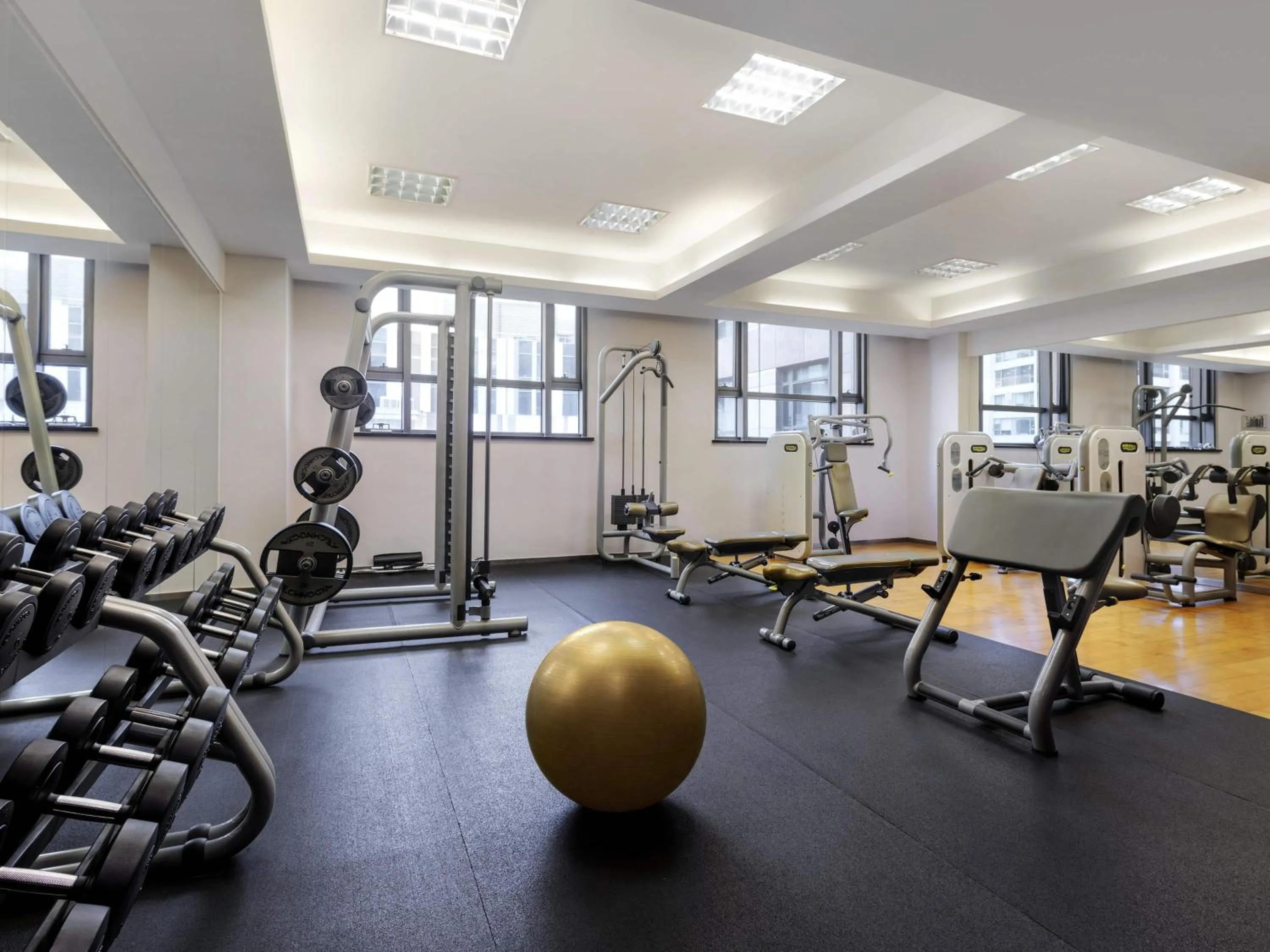 Fitness centre/facilities in Swissôtel Grand Shanghai
