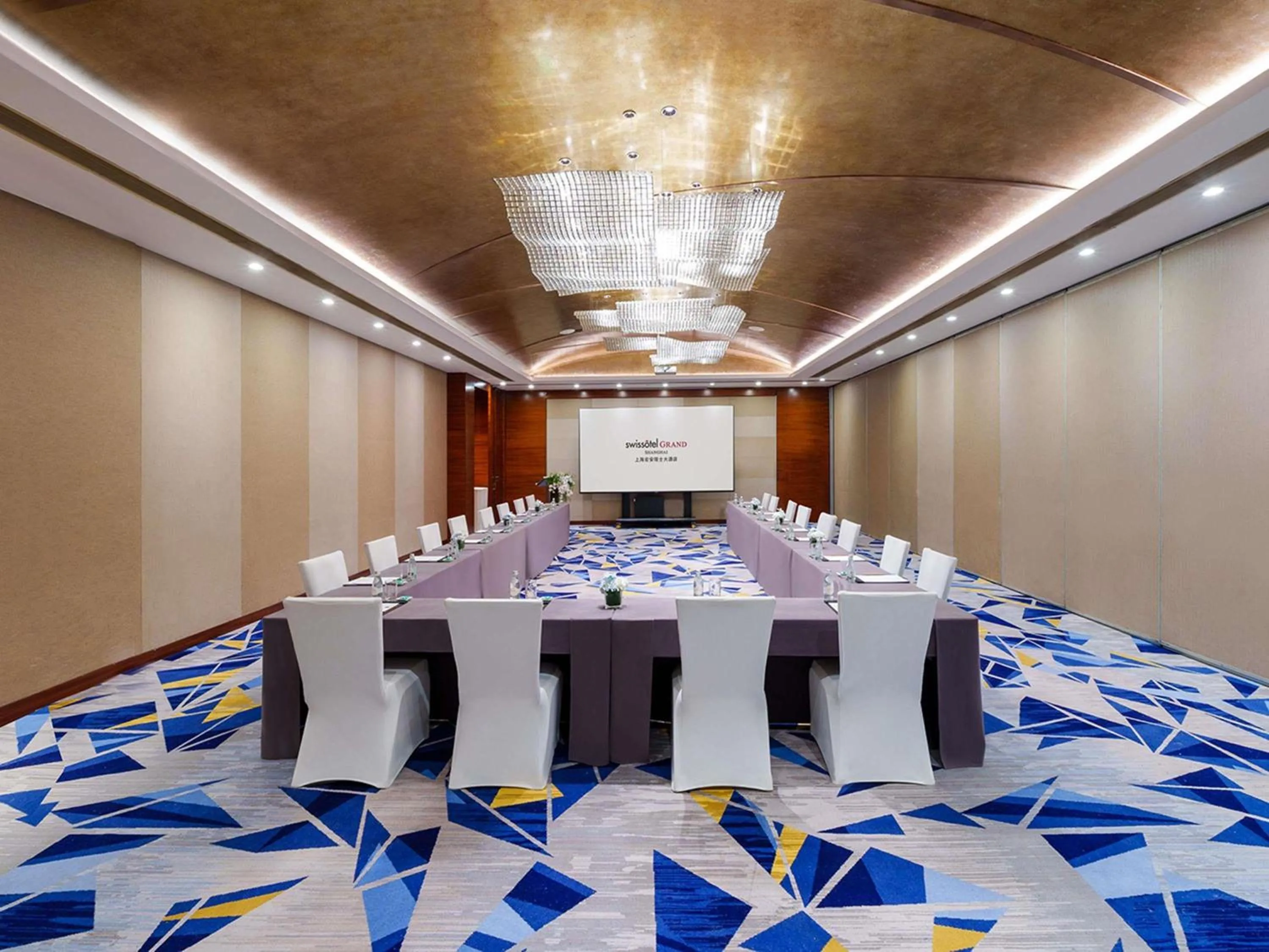 Meeting/conference room in Swissôtel Grand Shanghai
