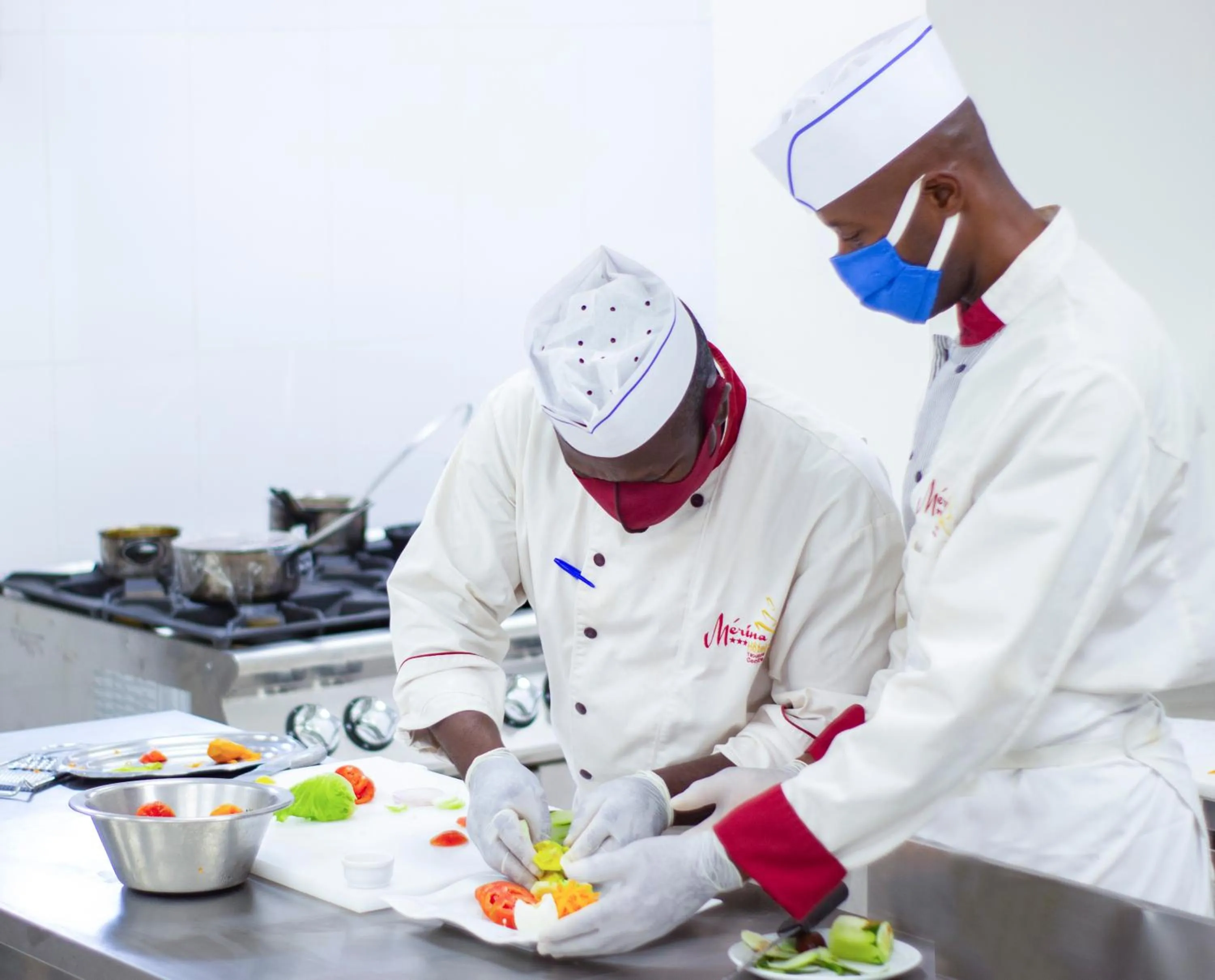 Restaurant/places to eat in MERINA HOTEL