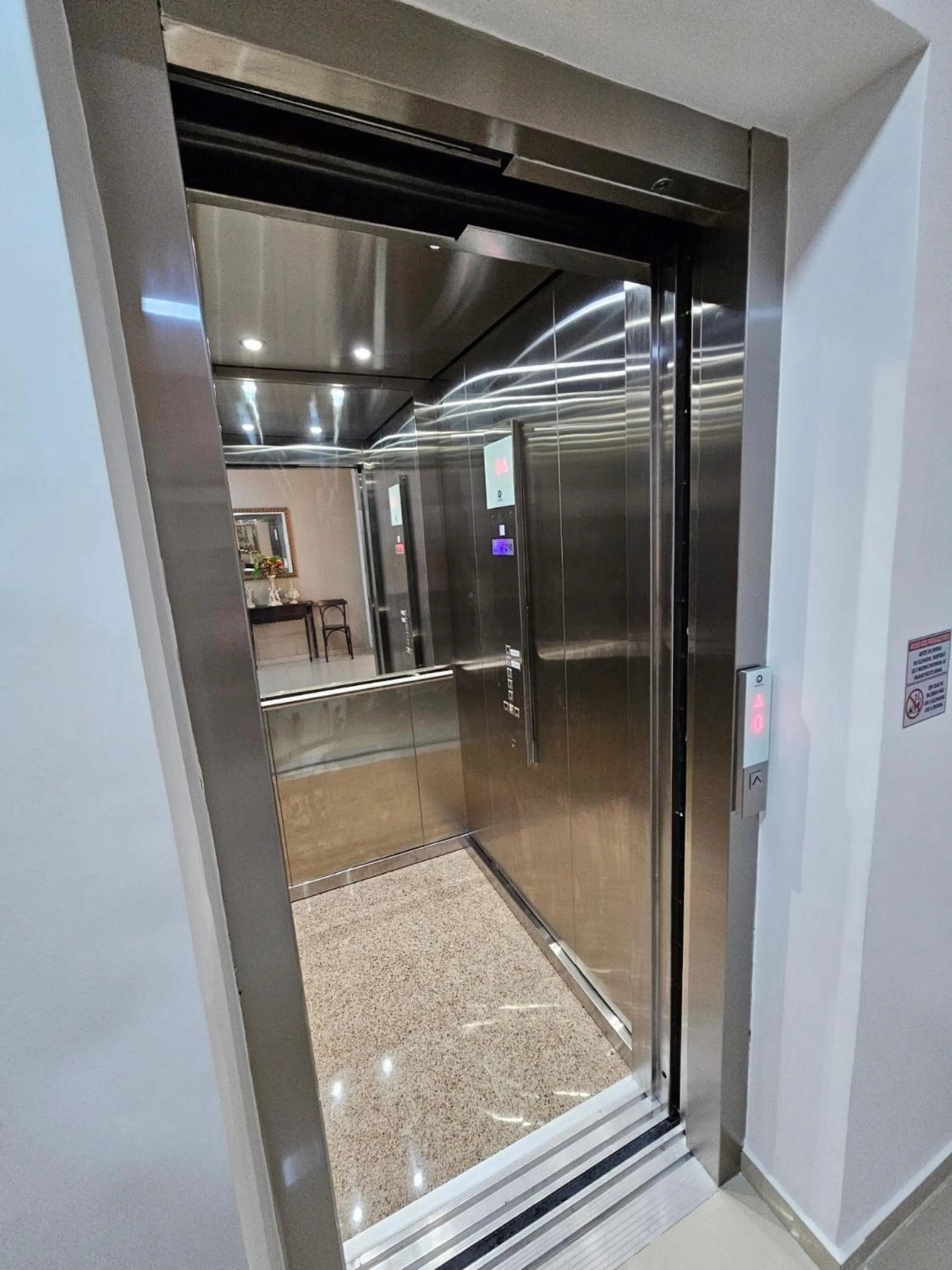 elevator in Hotel Bellavista