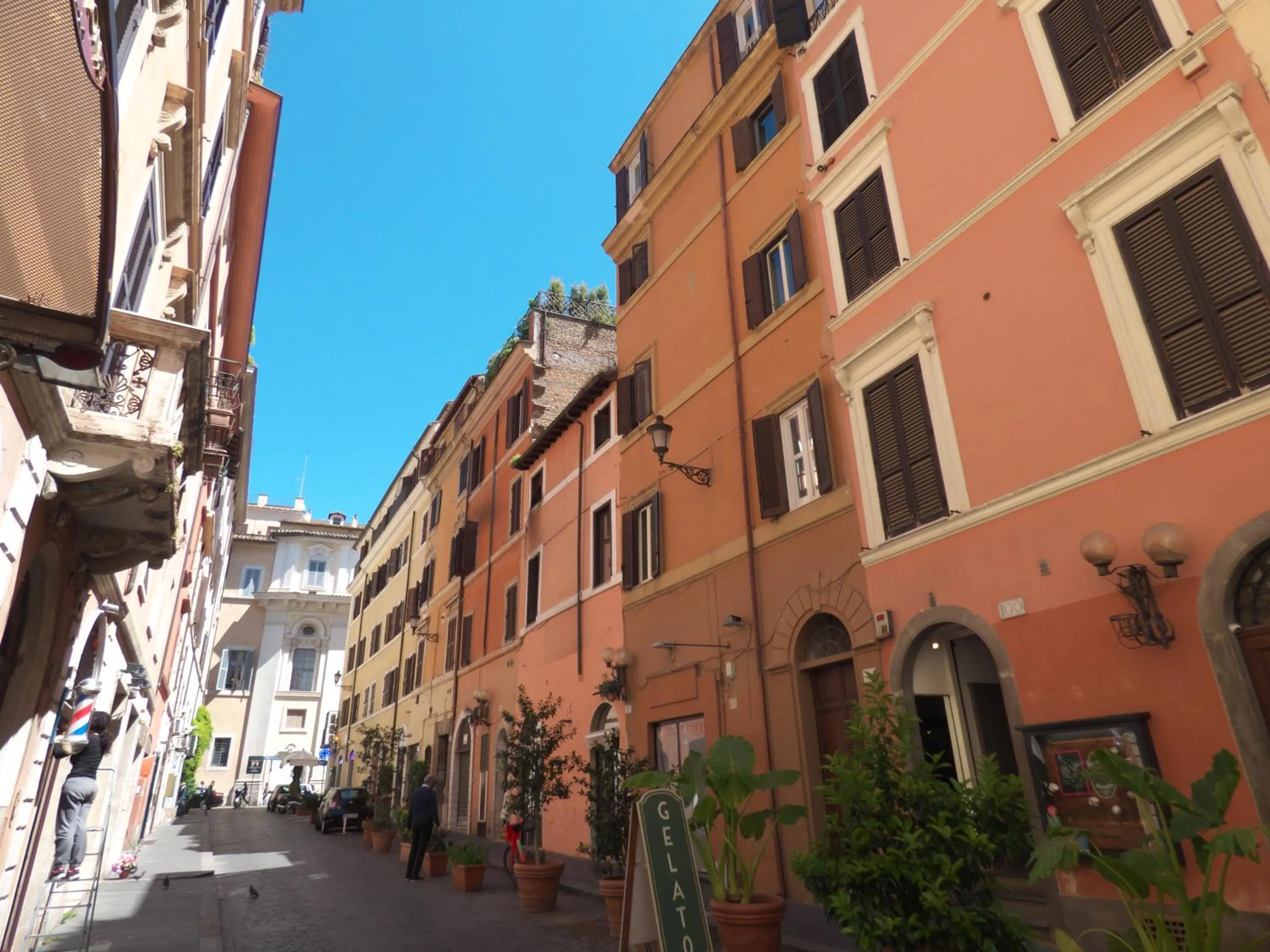 Vite 99 - Piazza di Spagna