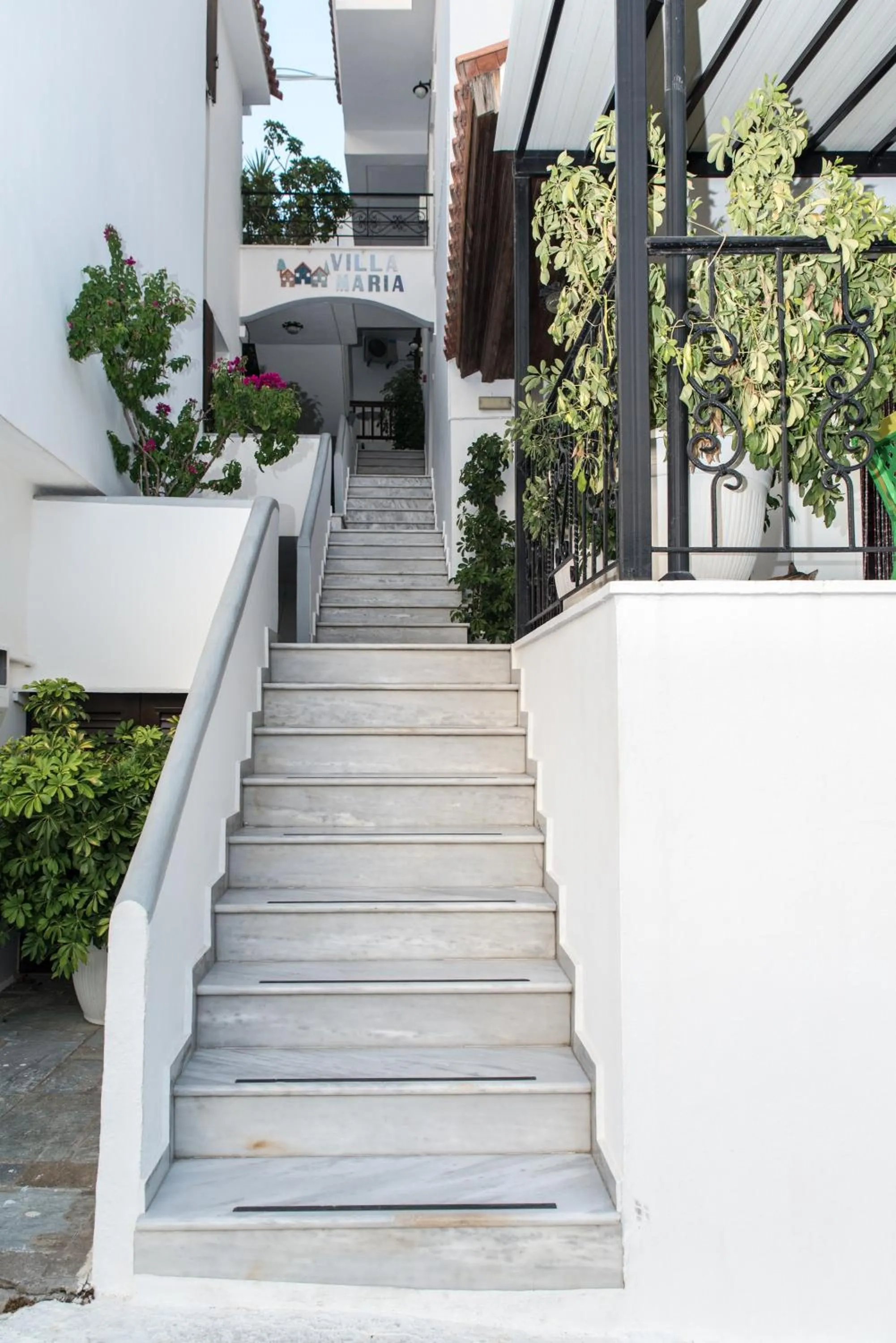 Facade/entrance in Villa Maria