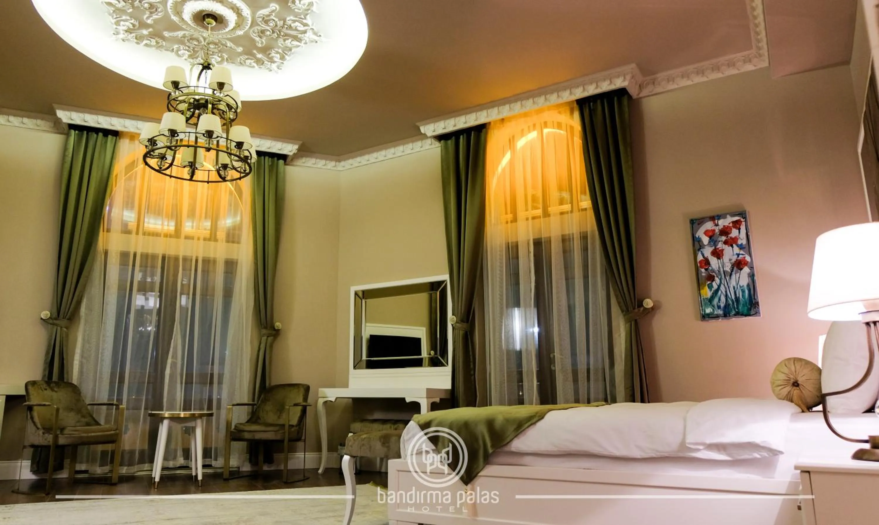 Bed in BANDIRMA PALAS OTEL