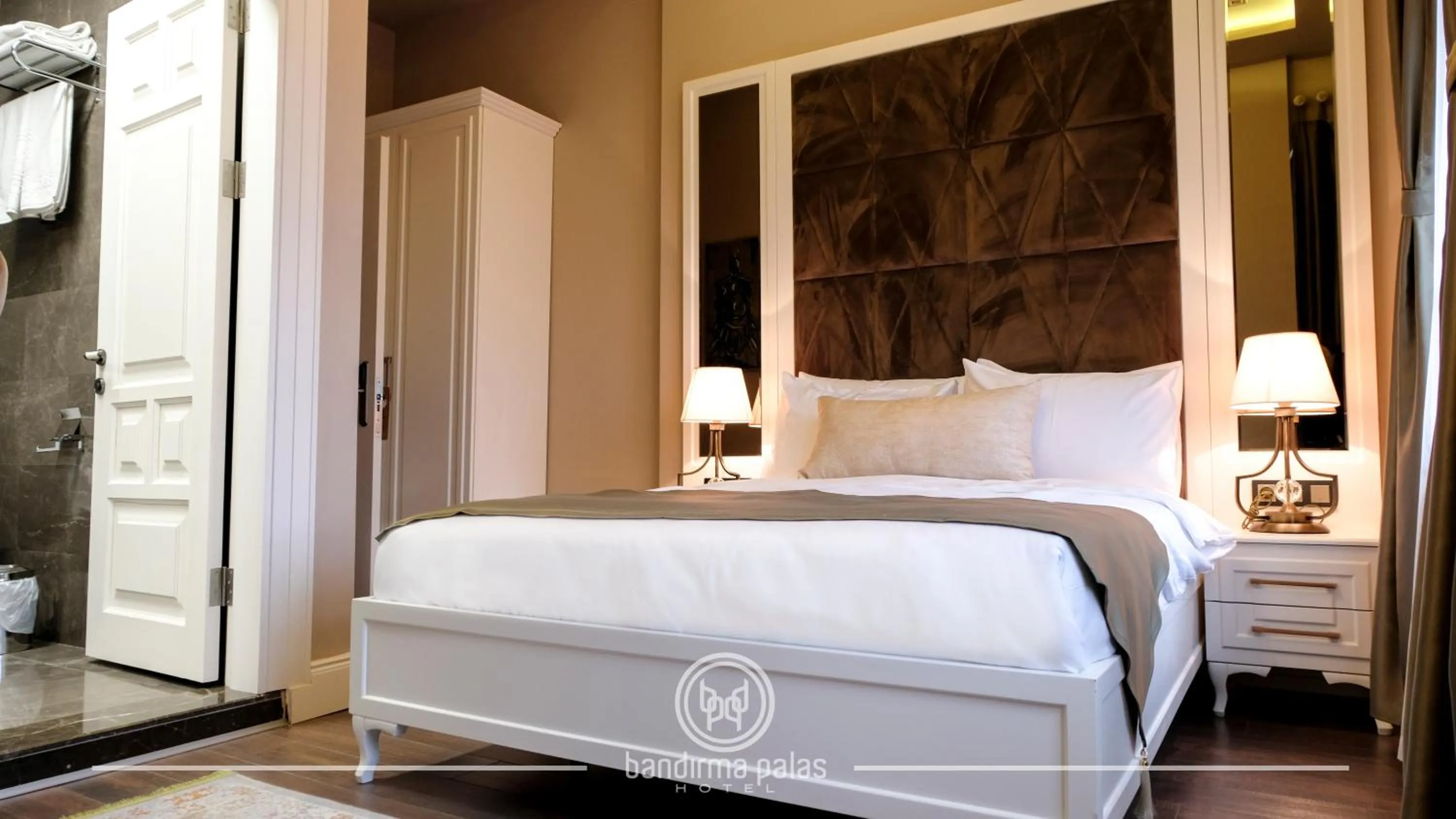 Bed in BANDIRMA PALAS OTEL