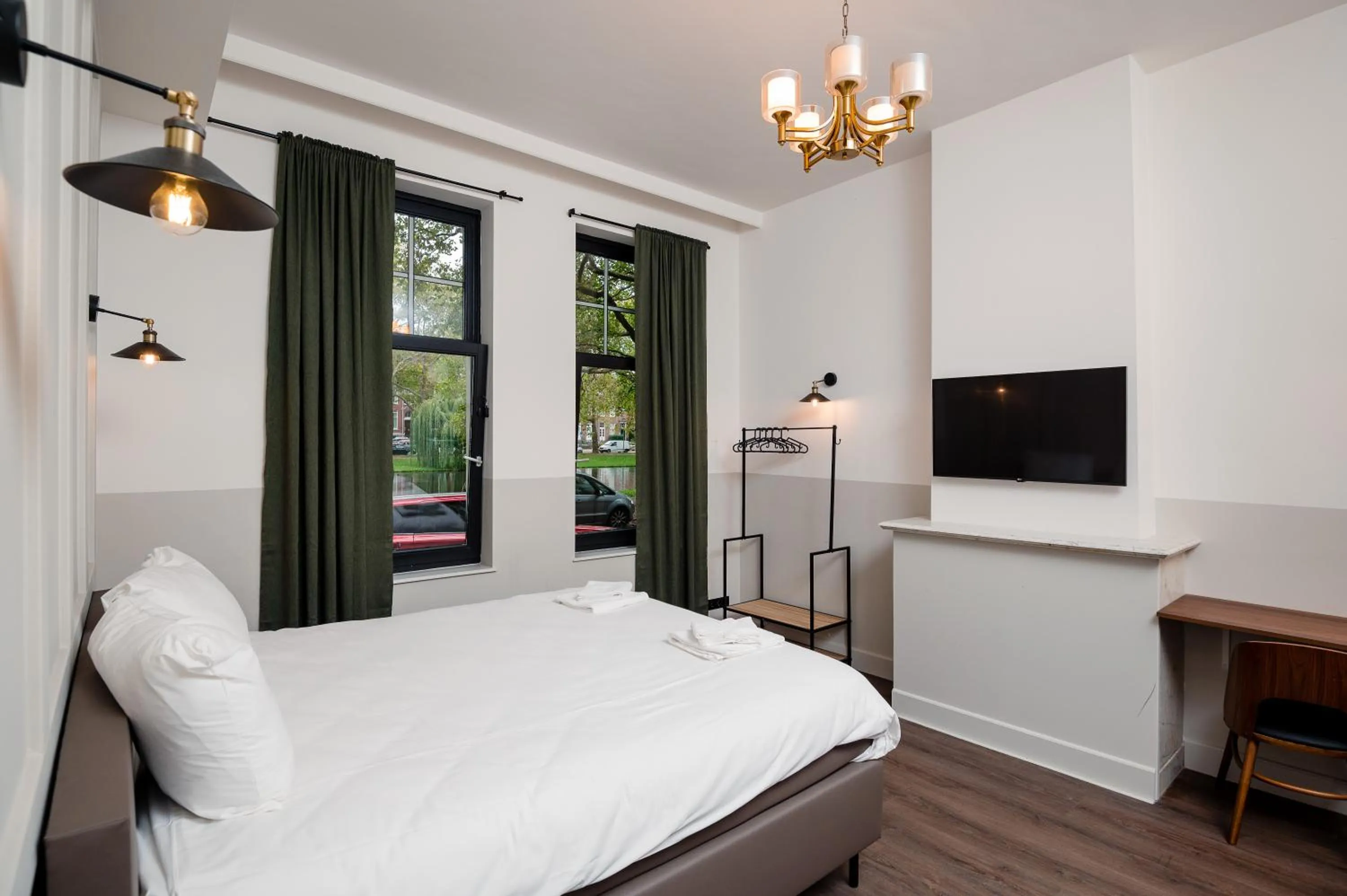 TV and multimedia, Bed in Mr.Lewis Rotterdam