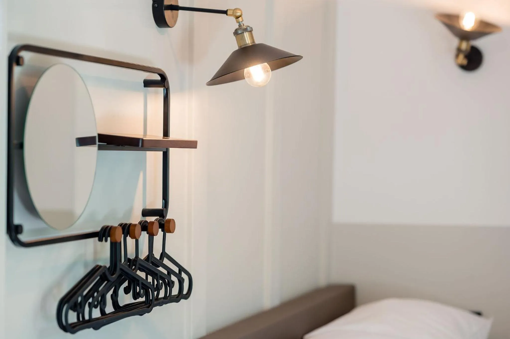 Decorative detail, Bed in Mr.Lewis Rotterdam