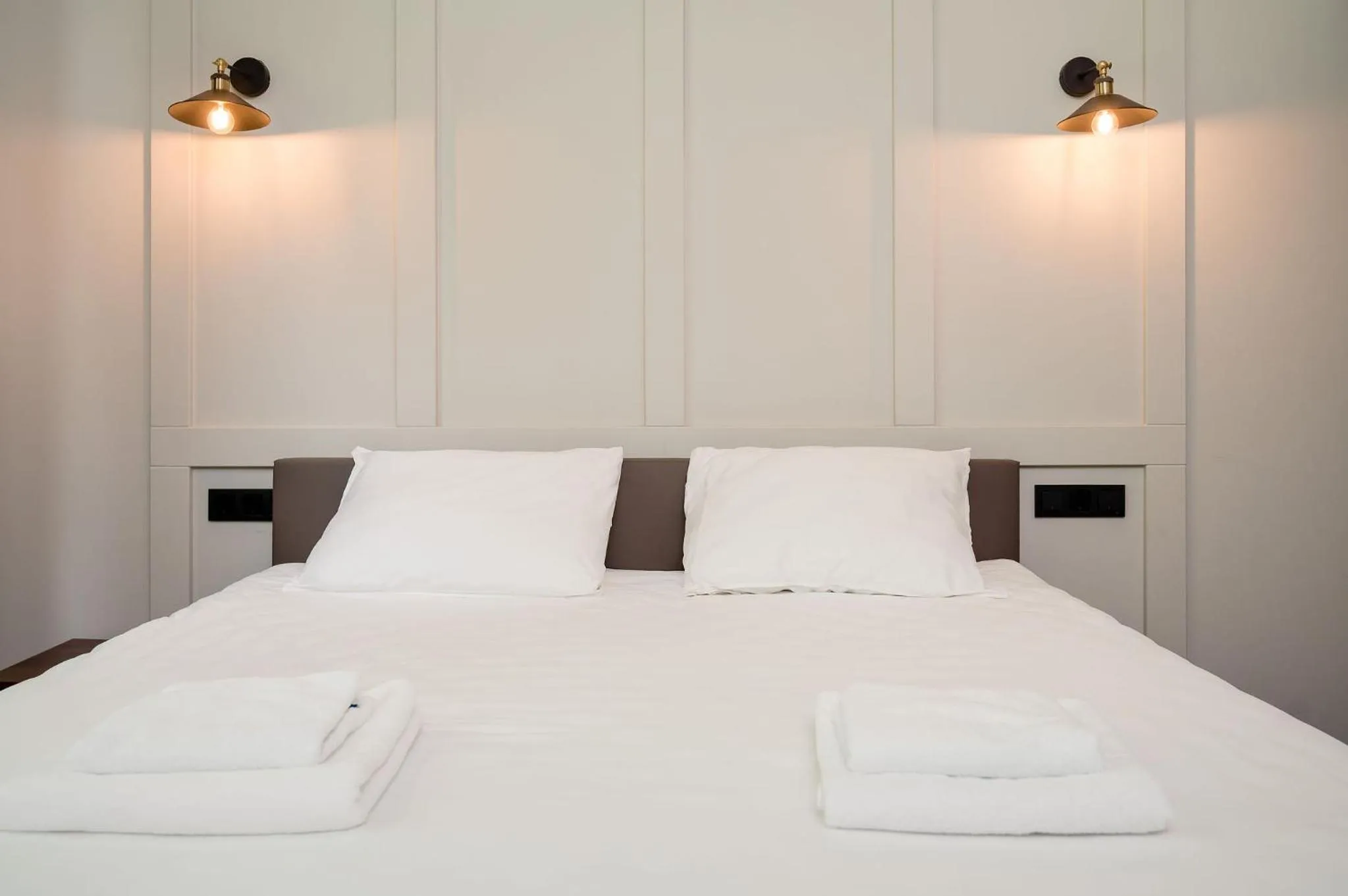 Bed in Mr.Lewis Rotterdam