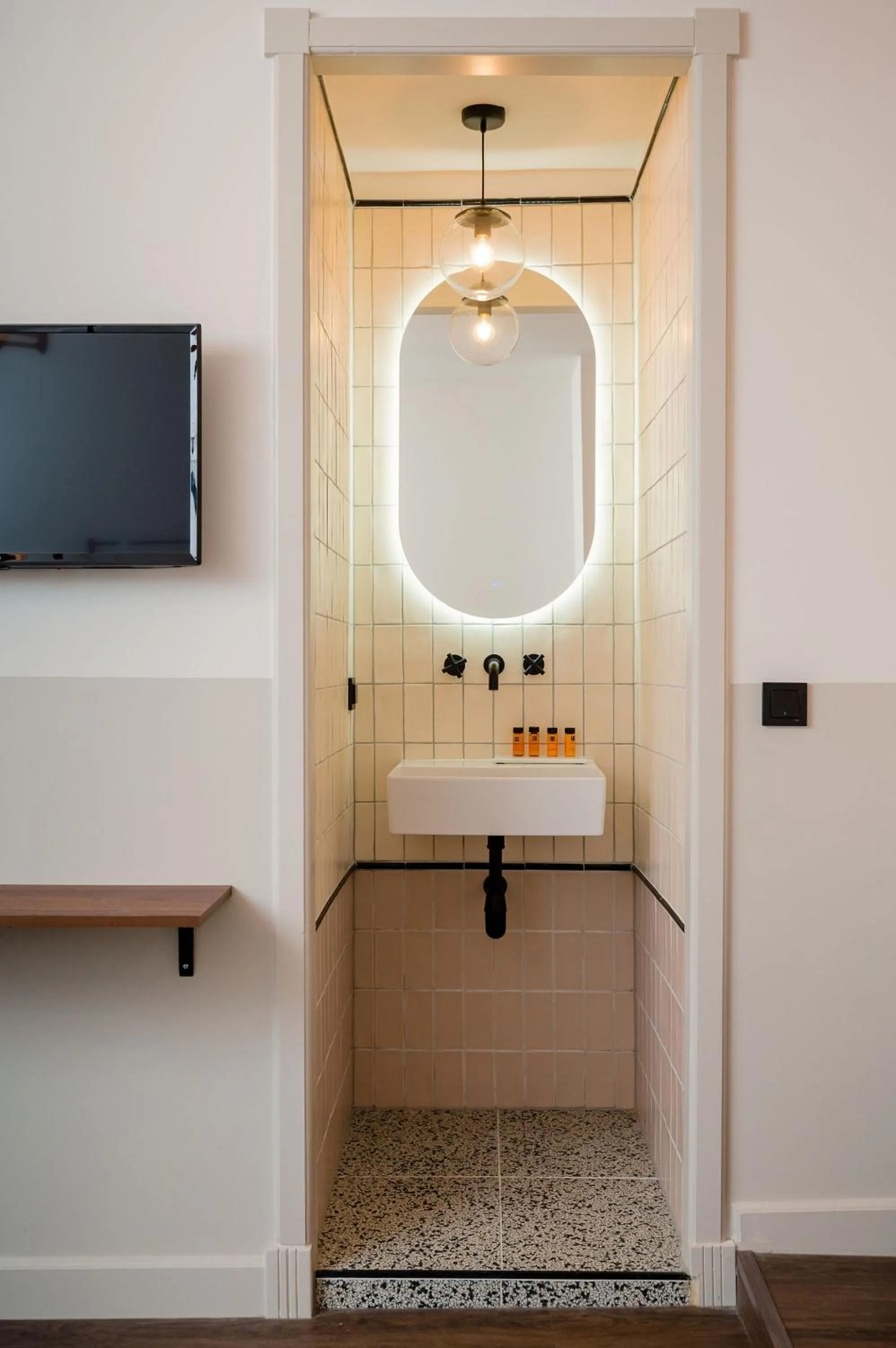 Bathroom in Mr.Lewis Rotterdam