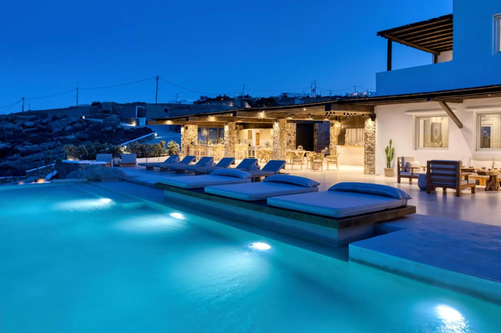 Swimming pool in Mykonos Panormos Villas