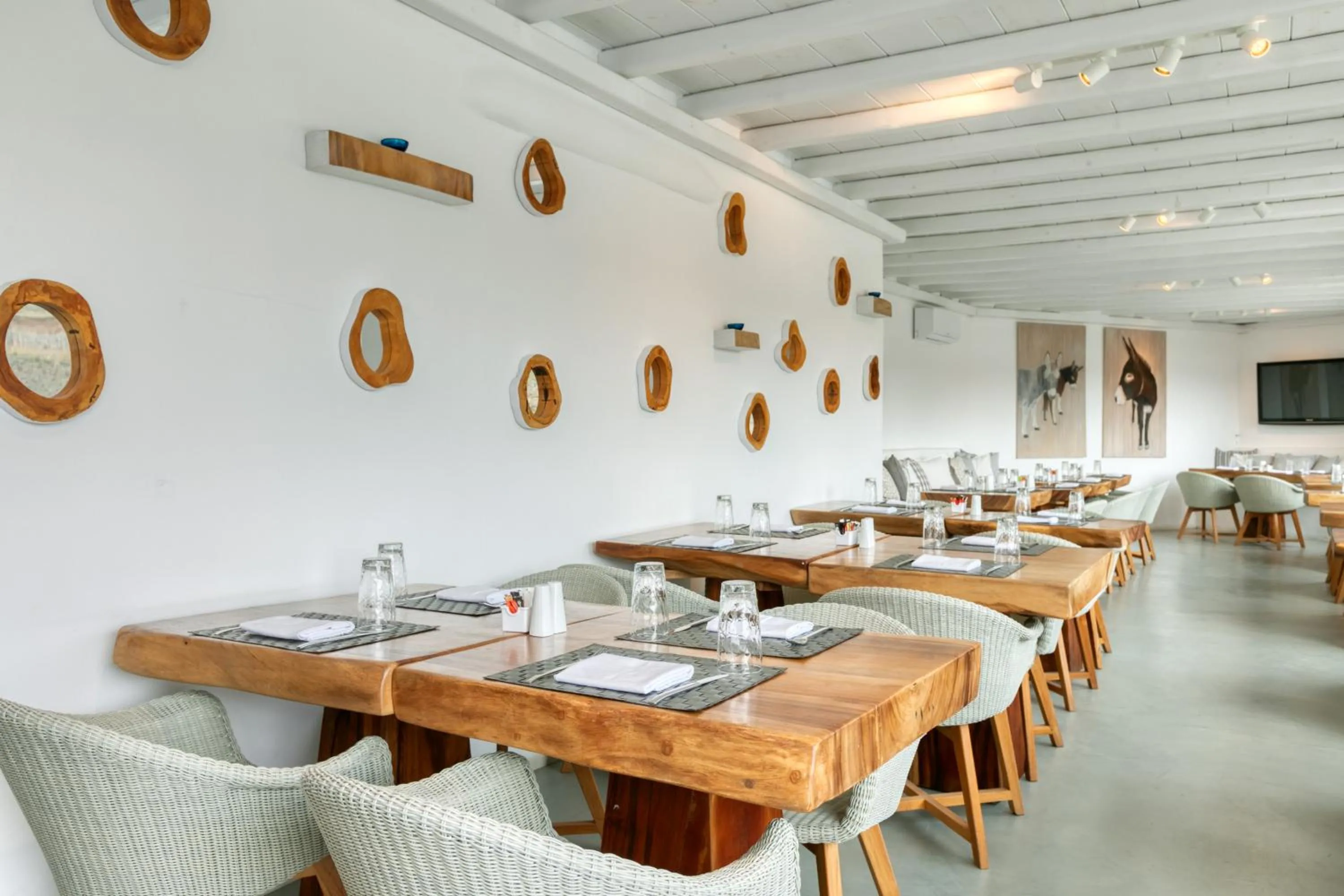 Restaurant/places to eat in Mykonos Panormos Villas