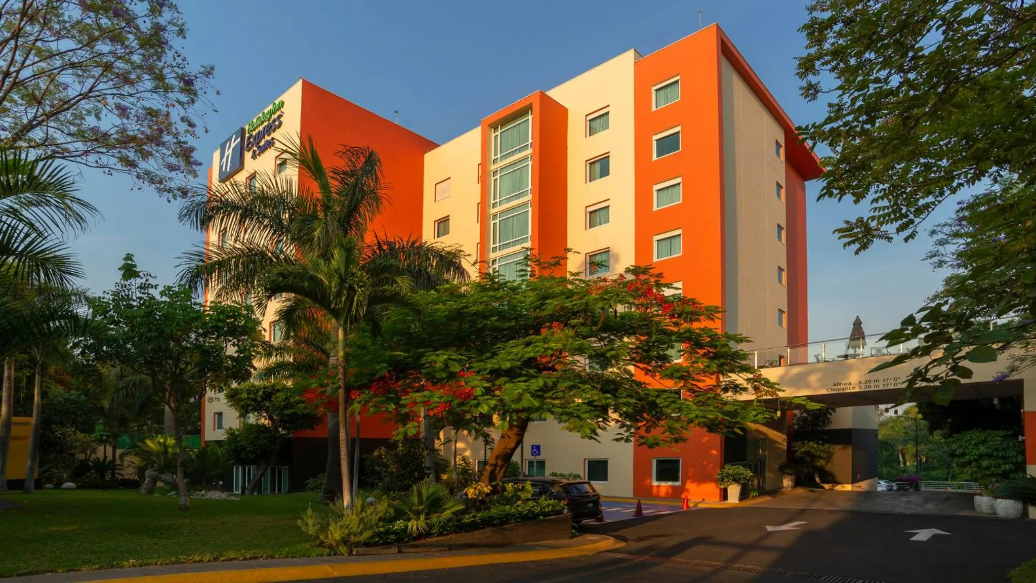 Property building in Holiday Inn Express & Suites Cuernavaca by IHG