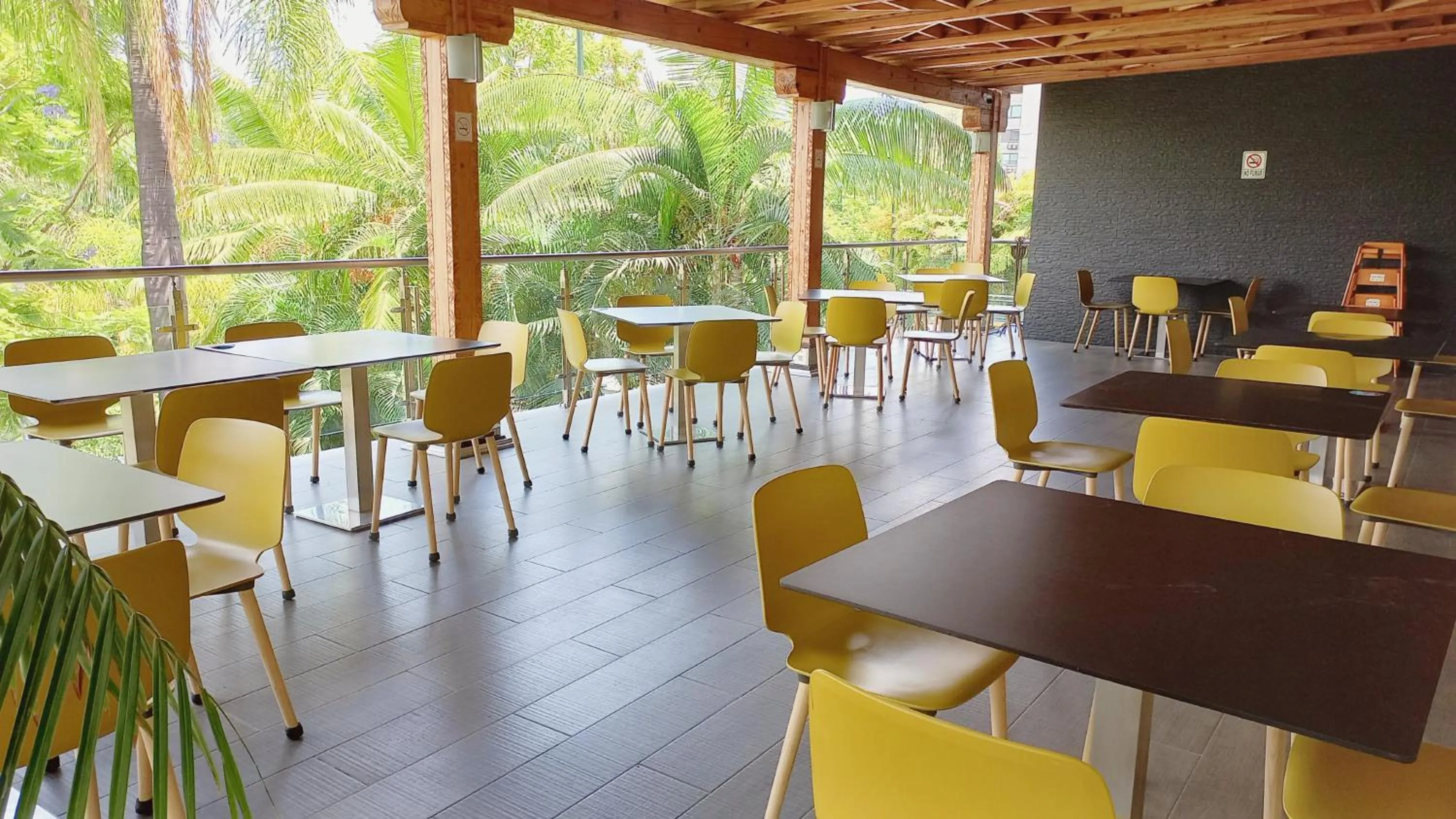 Restaurant/places to eat in Holiday Inn Express & Suites Cuernavaca by IHG