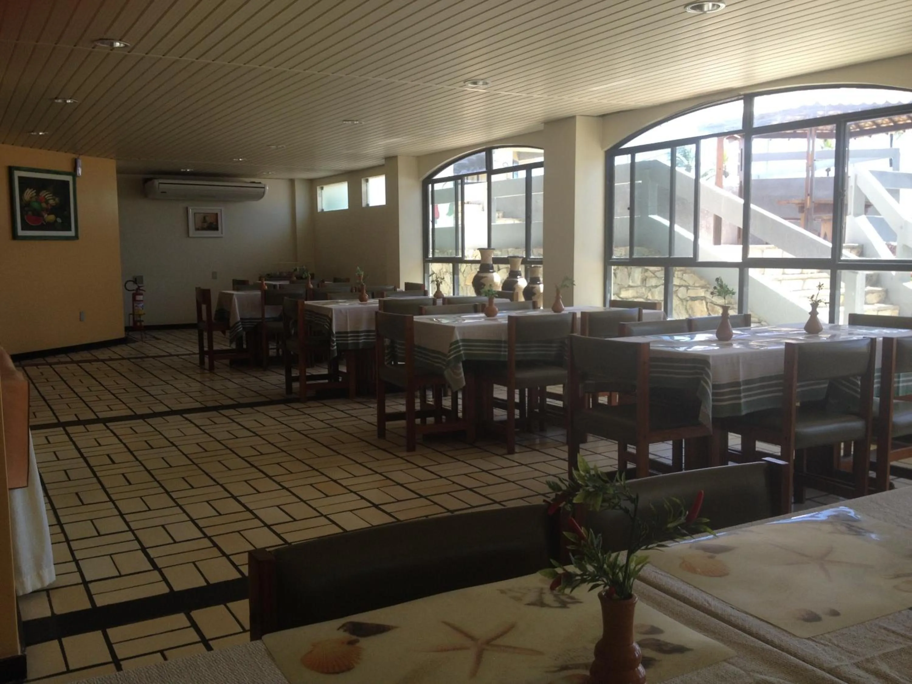 Restaurant/places to eat in Nascimento Praia Hotel