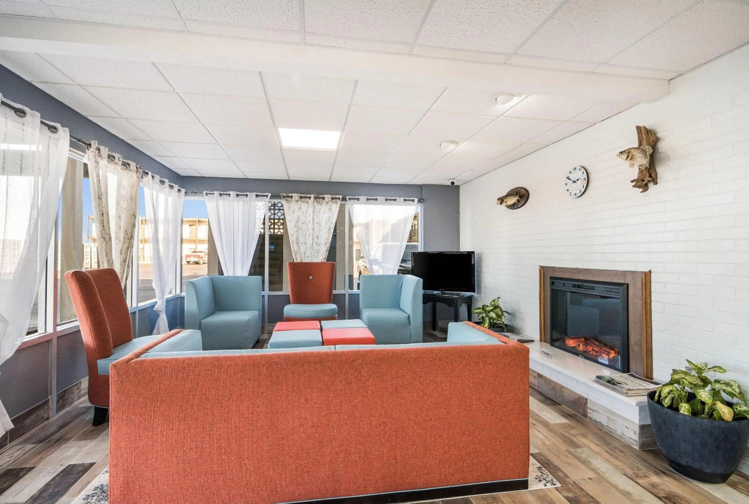 Lobby or reception in Quality Inn - On The Lake Clarksville-Boydton