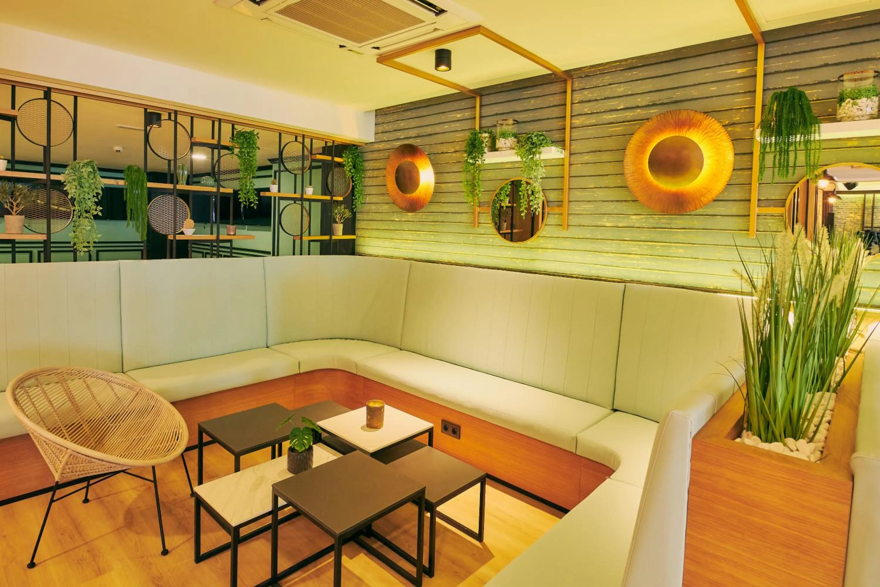 Lounge or bar in Gloria Izaro Club Hotel