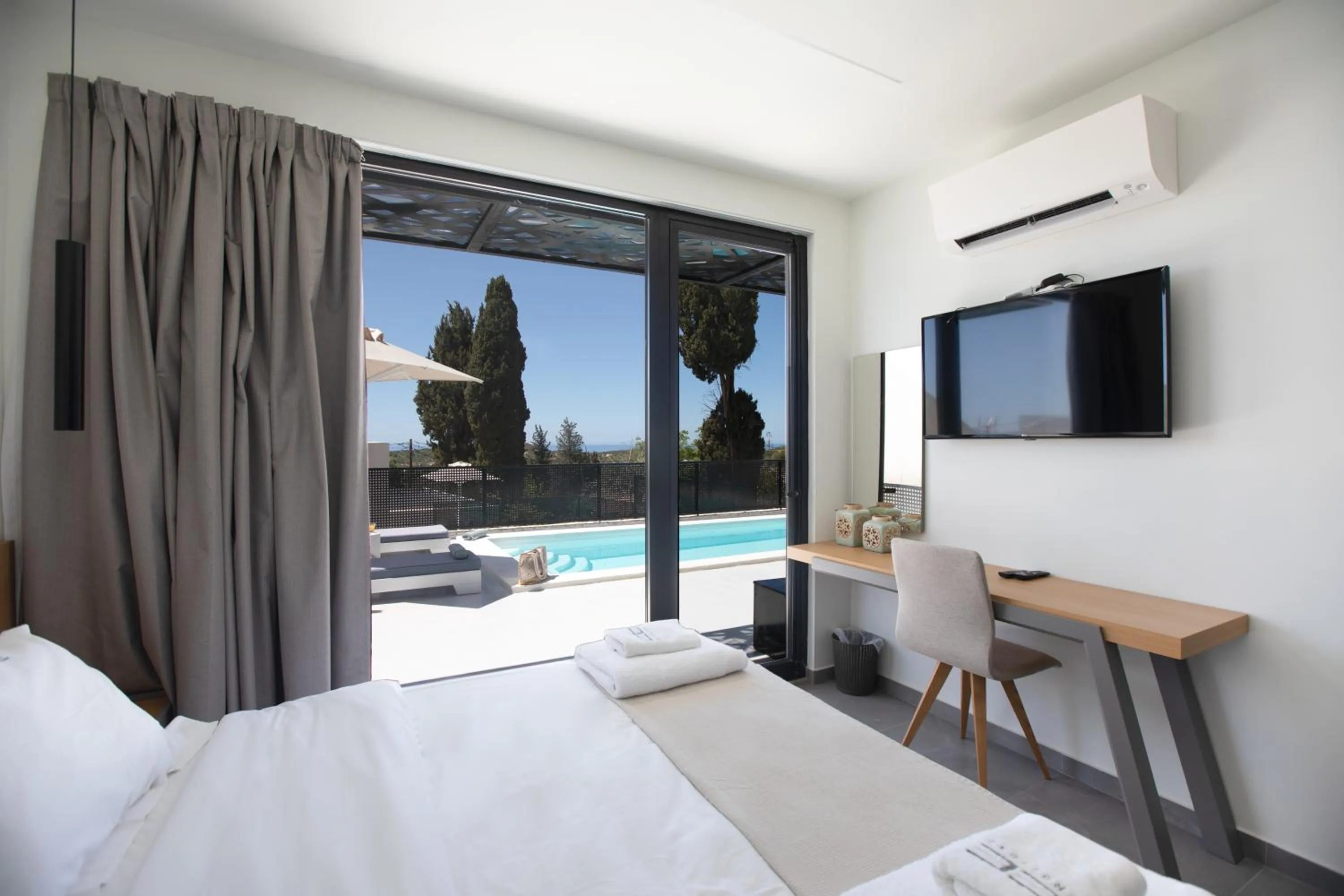 TV and multimedia, Bed in Erolidae Villas