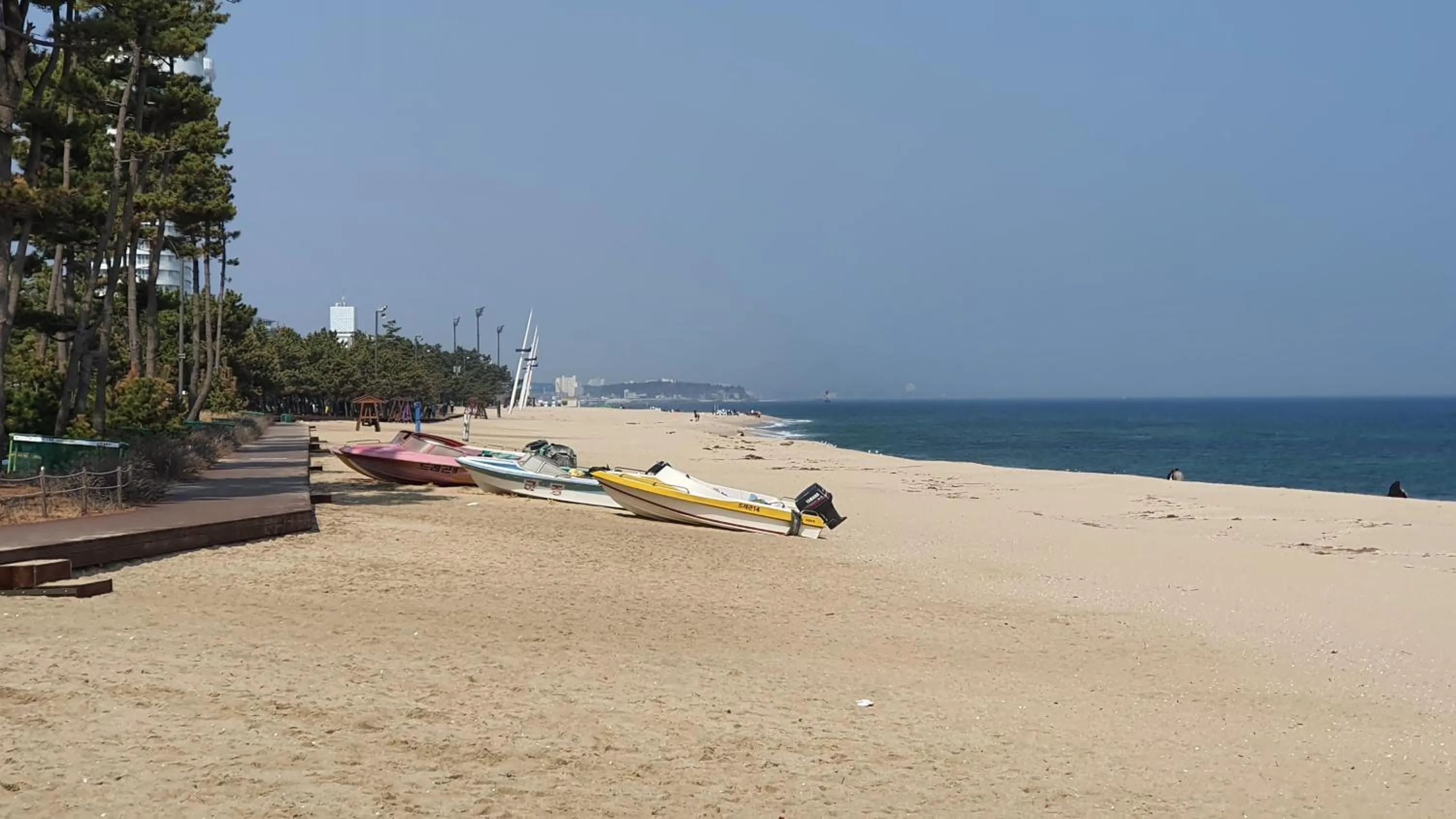 Gyungpo Beach Hotel