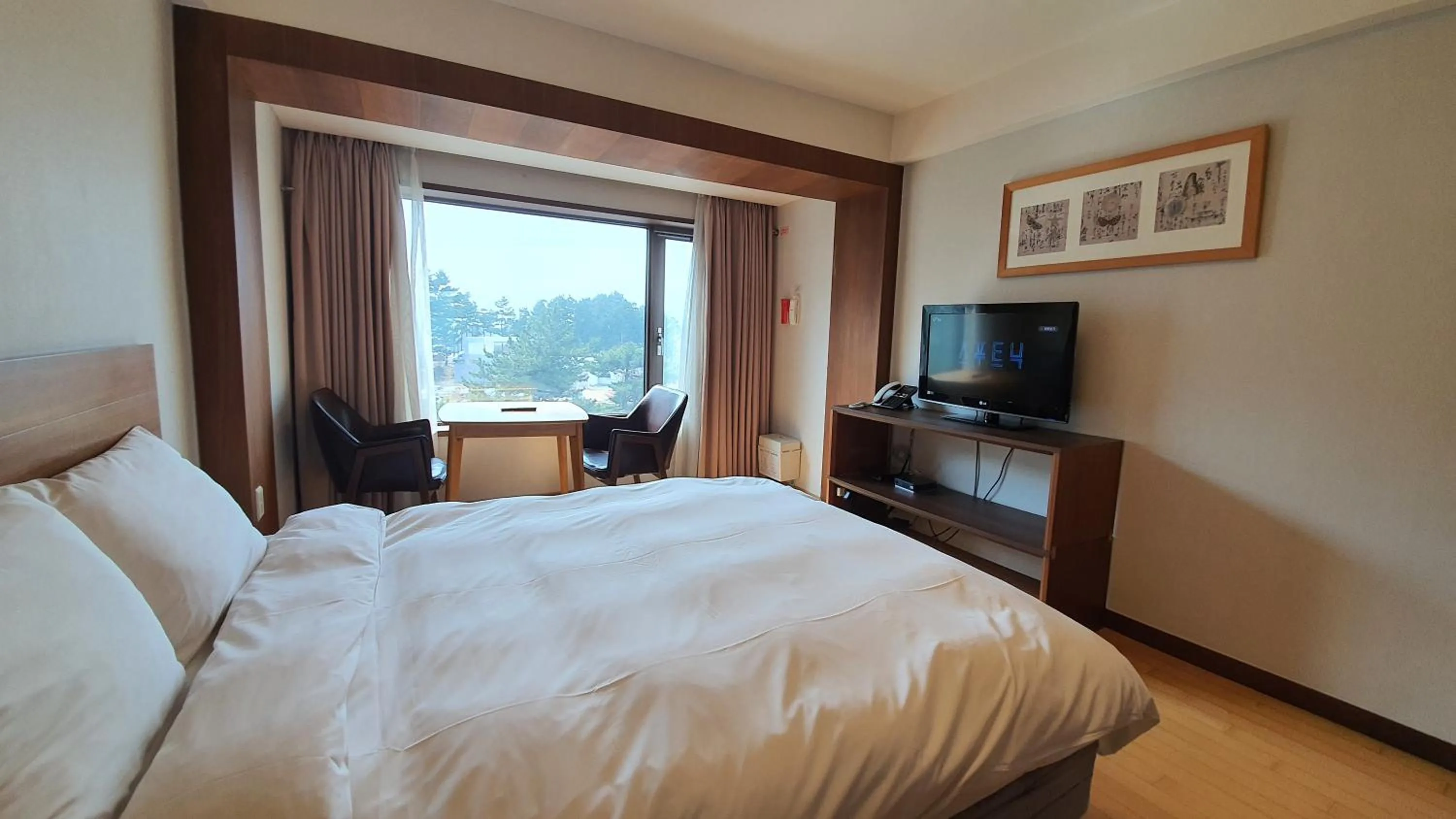 Bedroom, Bed in Gyungpo Beach Hotel