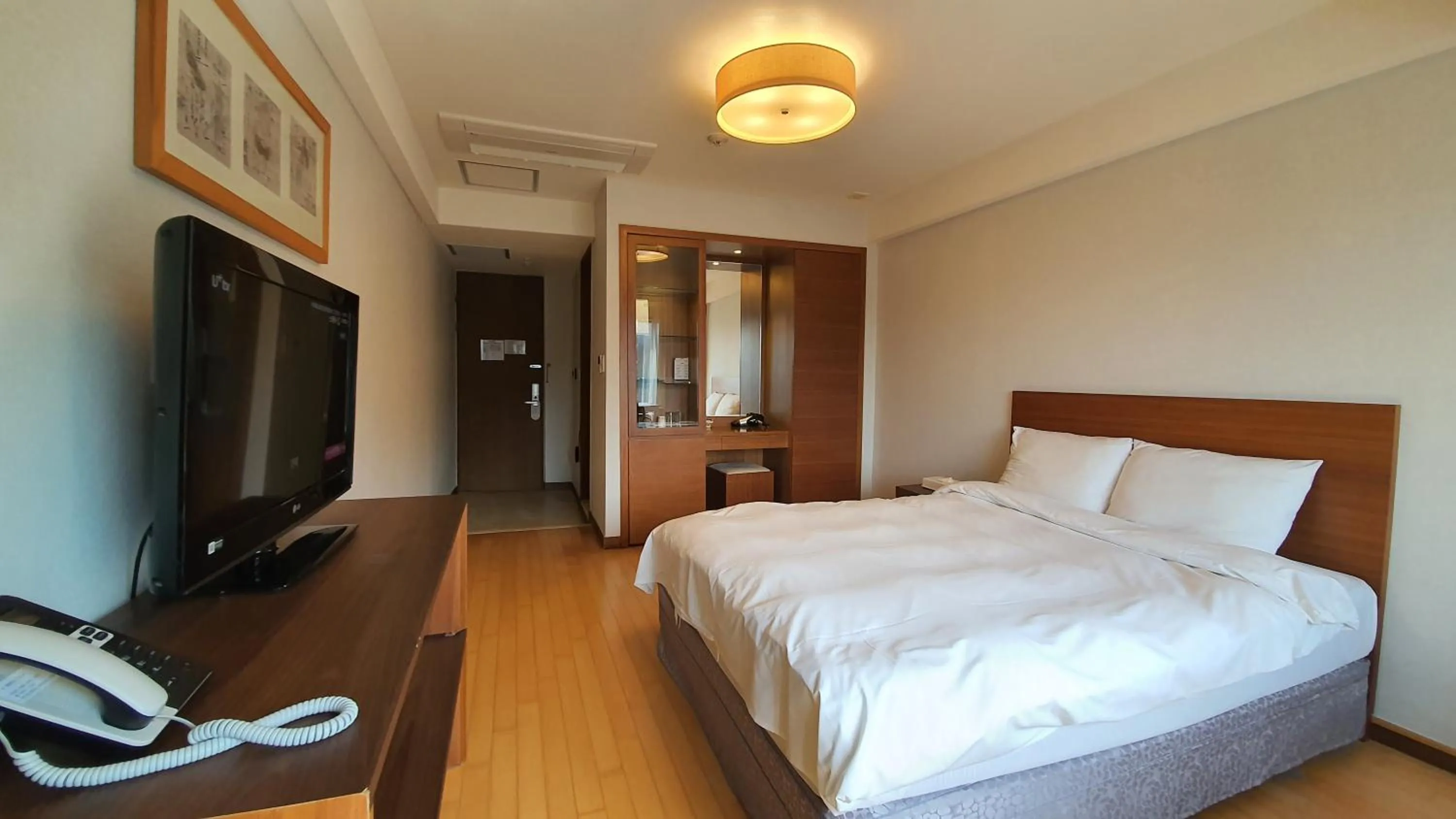 Bed in Gyungpo Beach Hotel