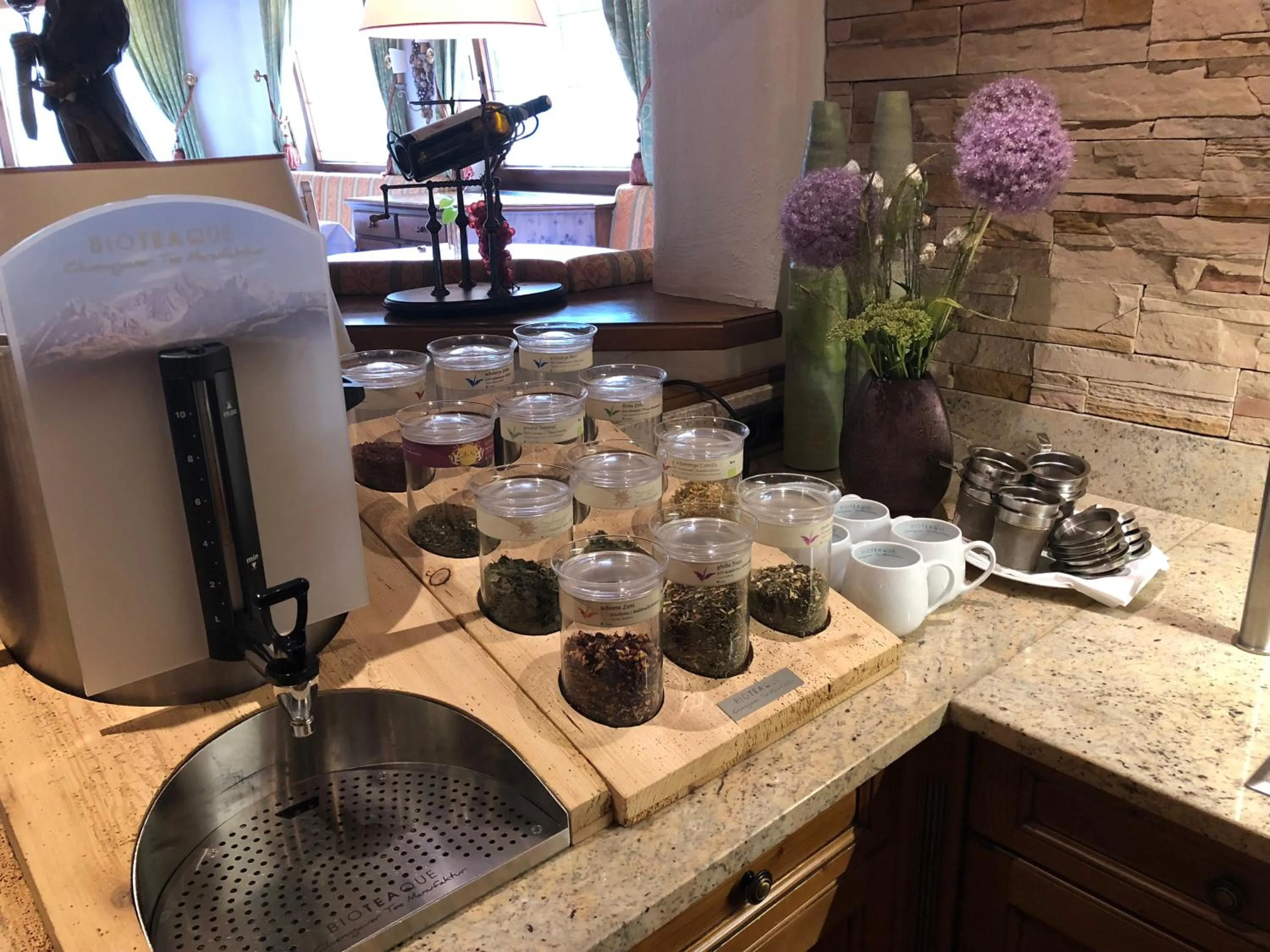 Buffet breakfast in Brugger's Genießerhotel Lanersbacherhof