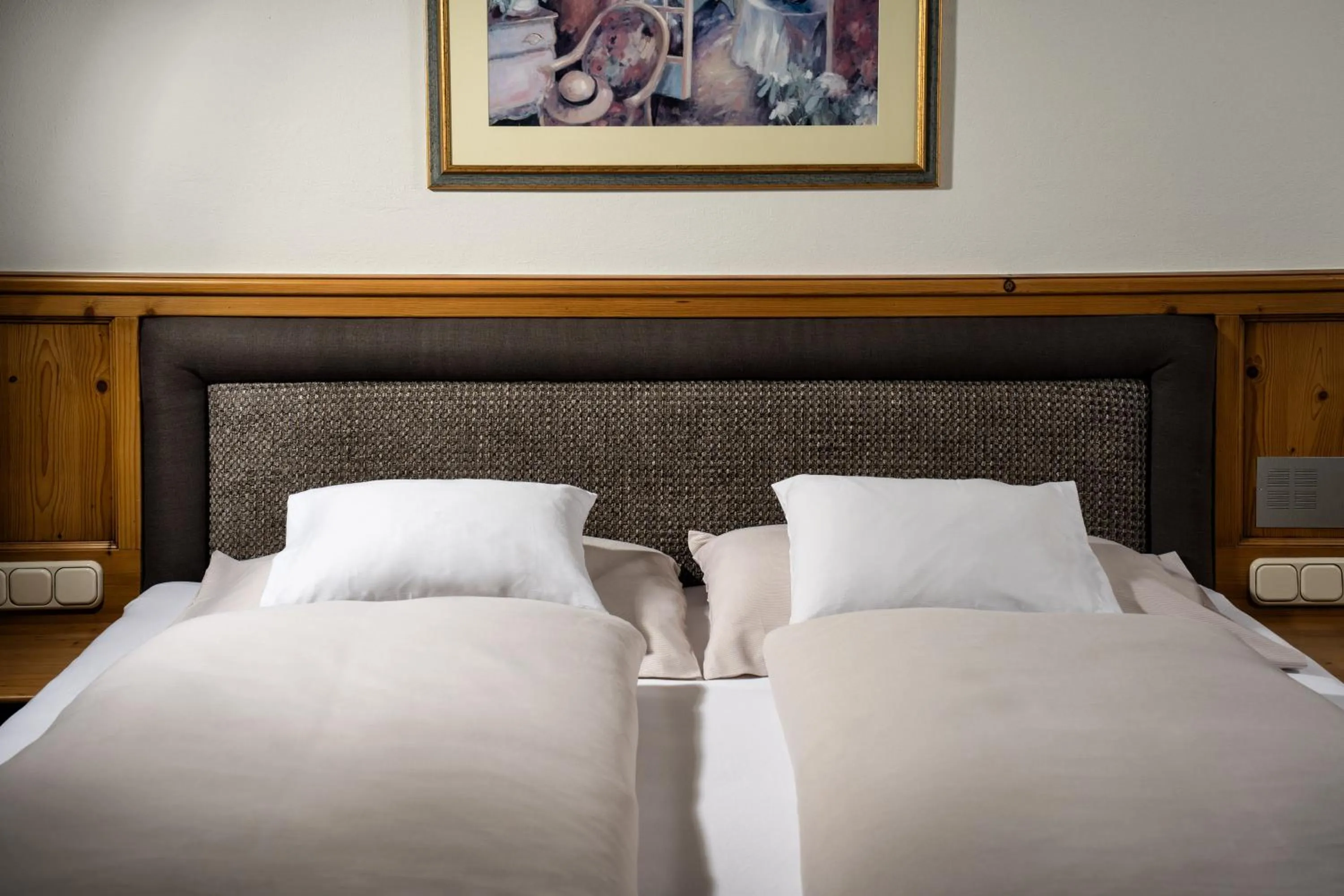 Photo of the whole room, Bed in Brugger's Genießerhotel Lanersbacherhof