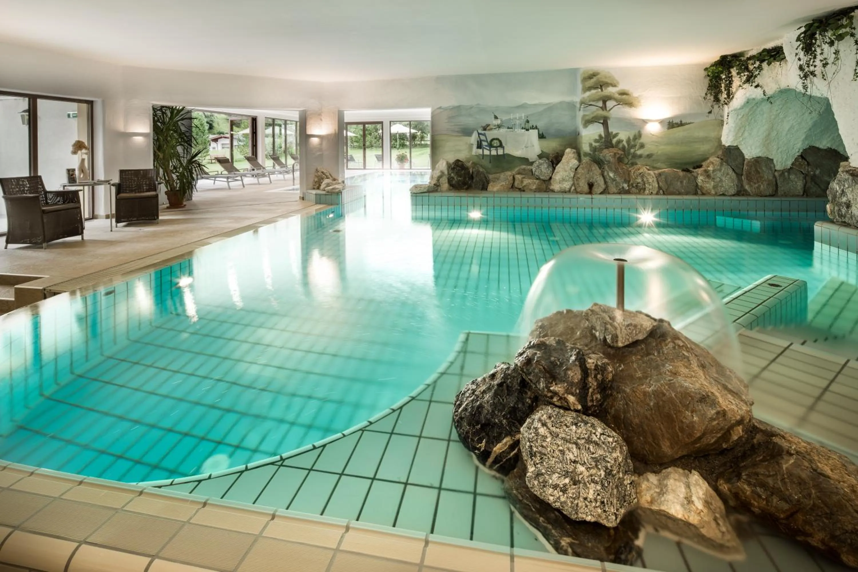 Swimming pool in Brugger's Genießerhotel Lanersbacherhof