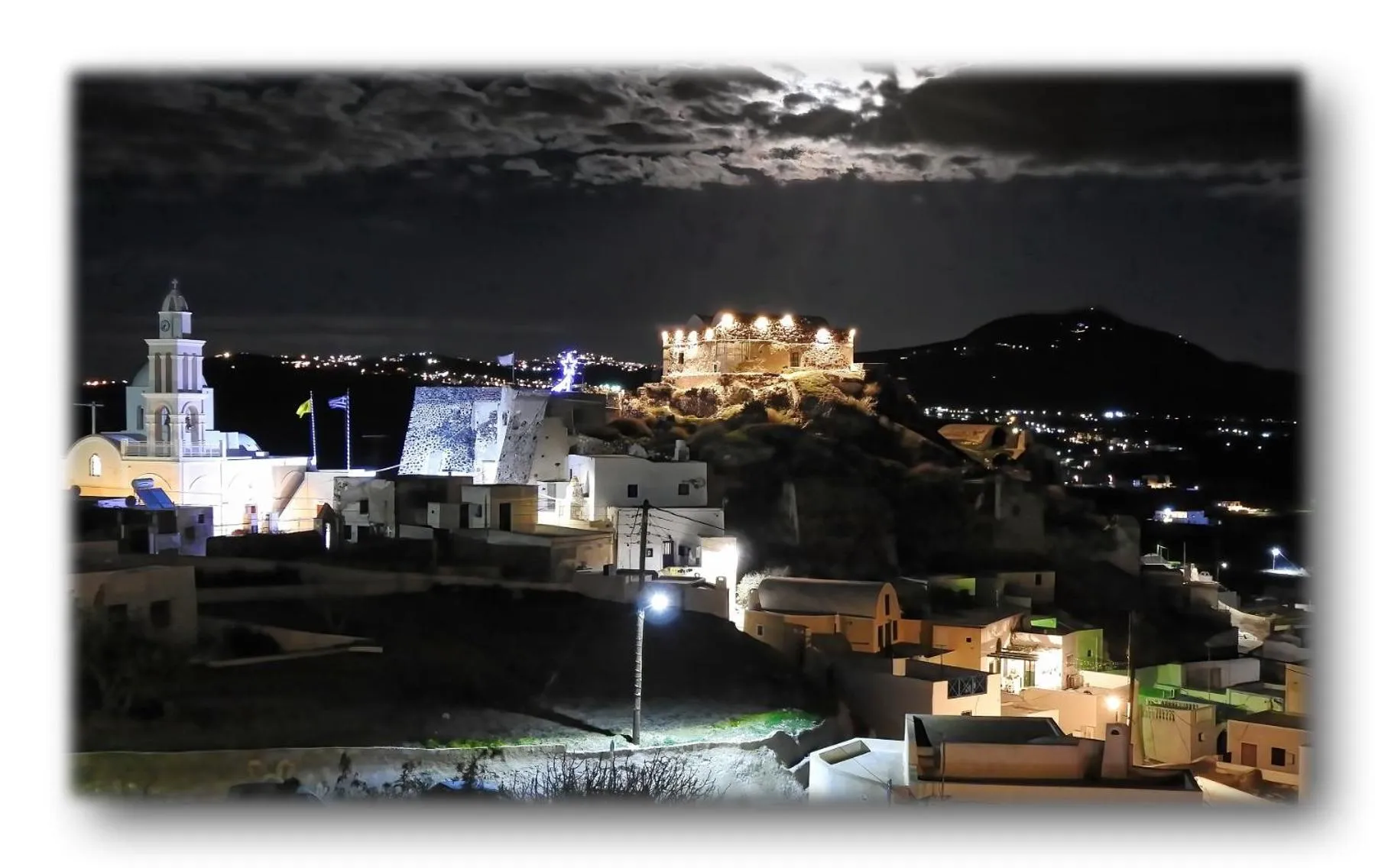 Neighbourhood in Golden Stone Santorini Suites