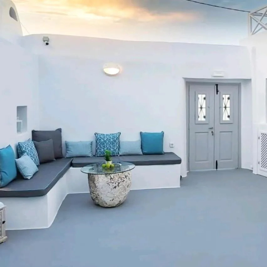 Golden Stone Santorini Suites