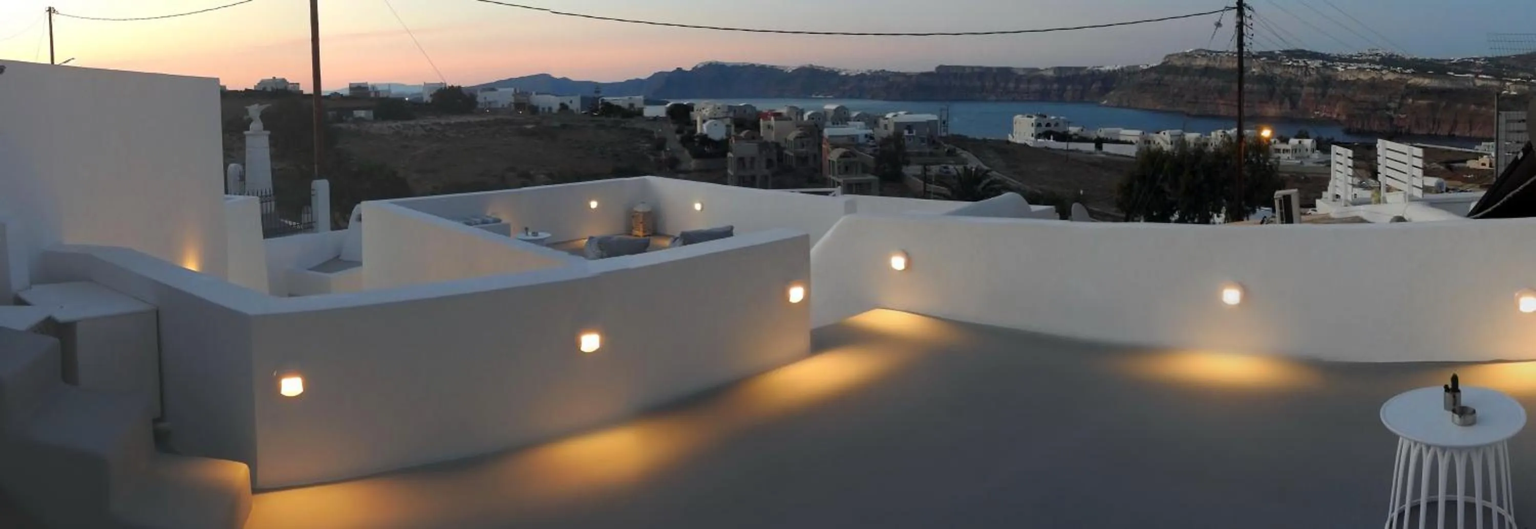 Location in Golden Stone Santorini Suites