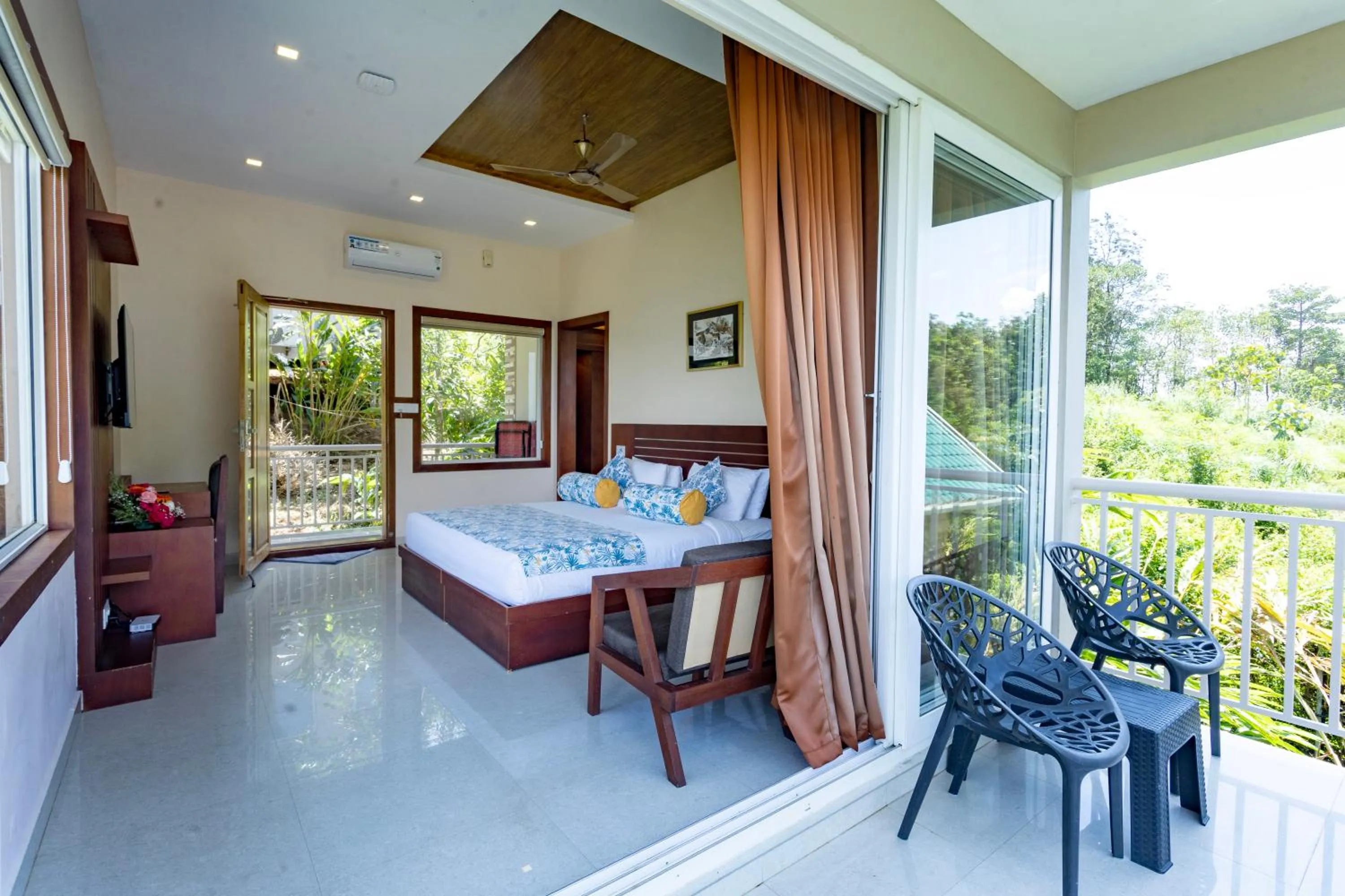 Balcony/Terrace in Aveda Munnar Mountains and Mist