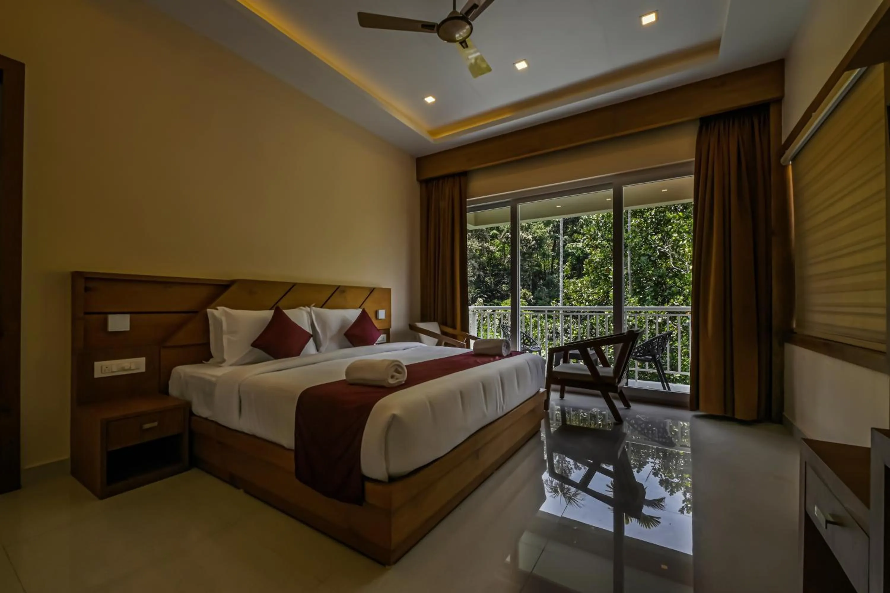 View (from property/room), Bed in Aveda Munnar Mountains and Mist