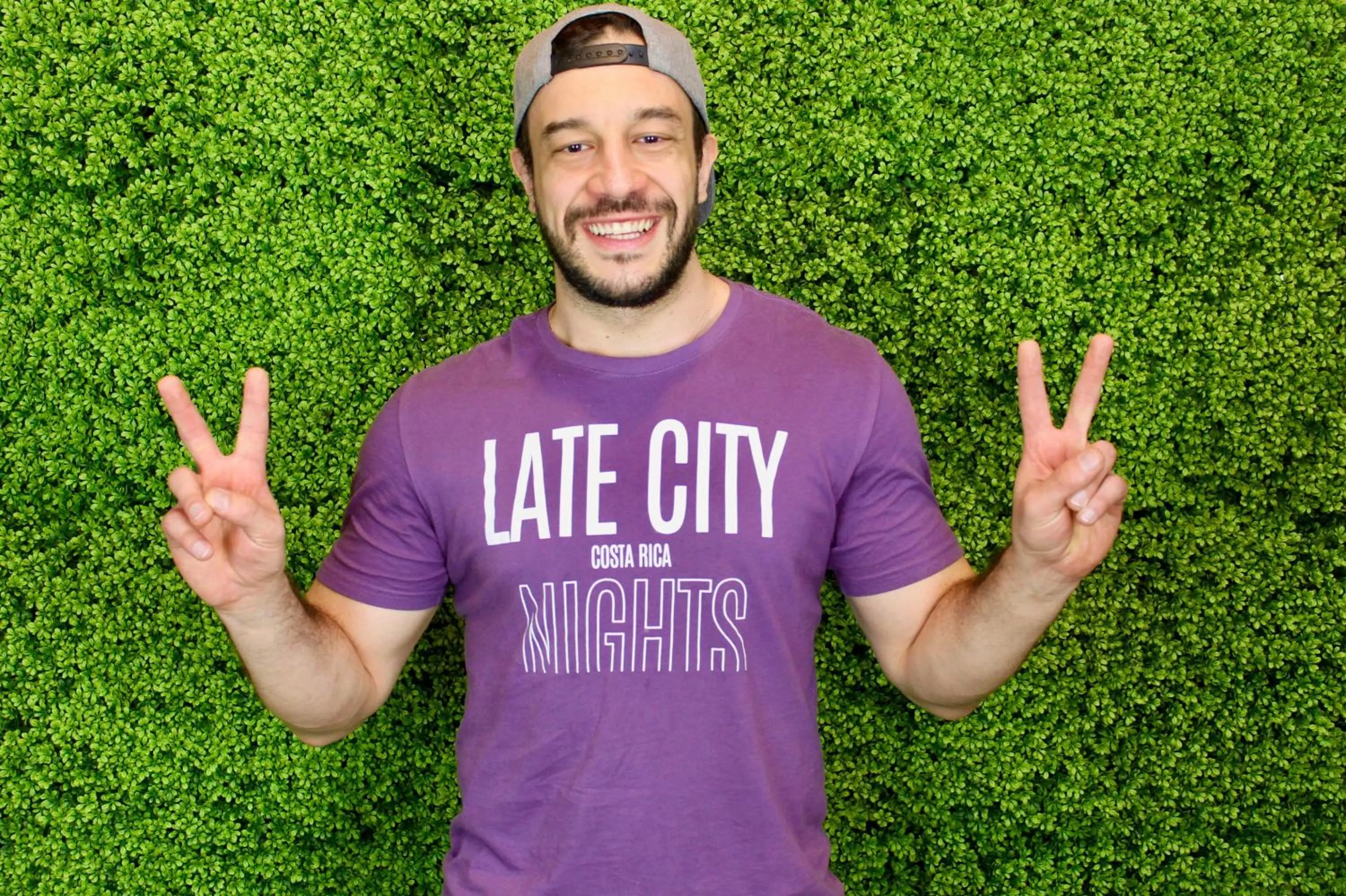 Property building in Tequila Sunrise Hostel Surfers Paradise