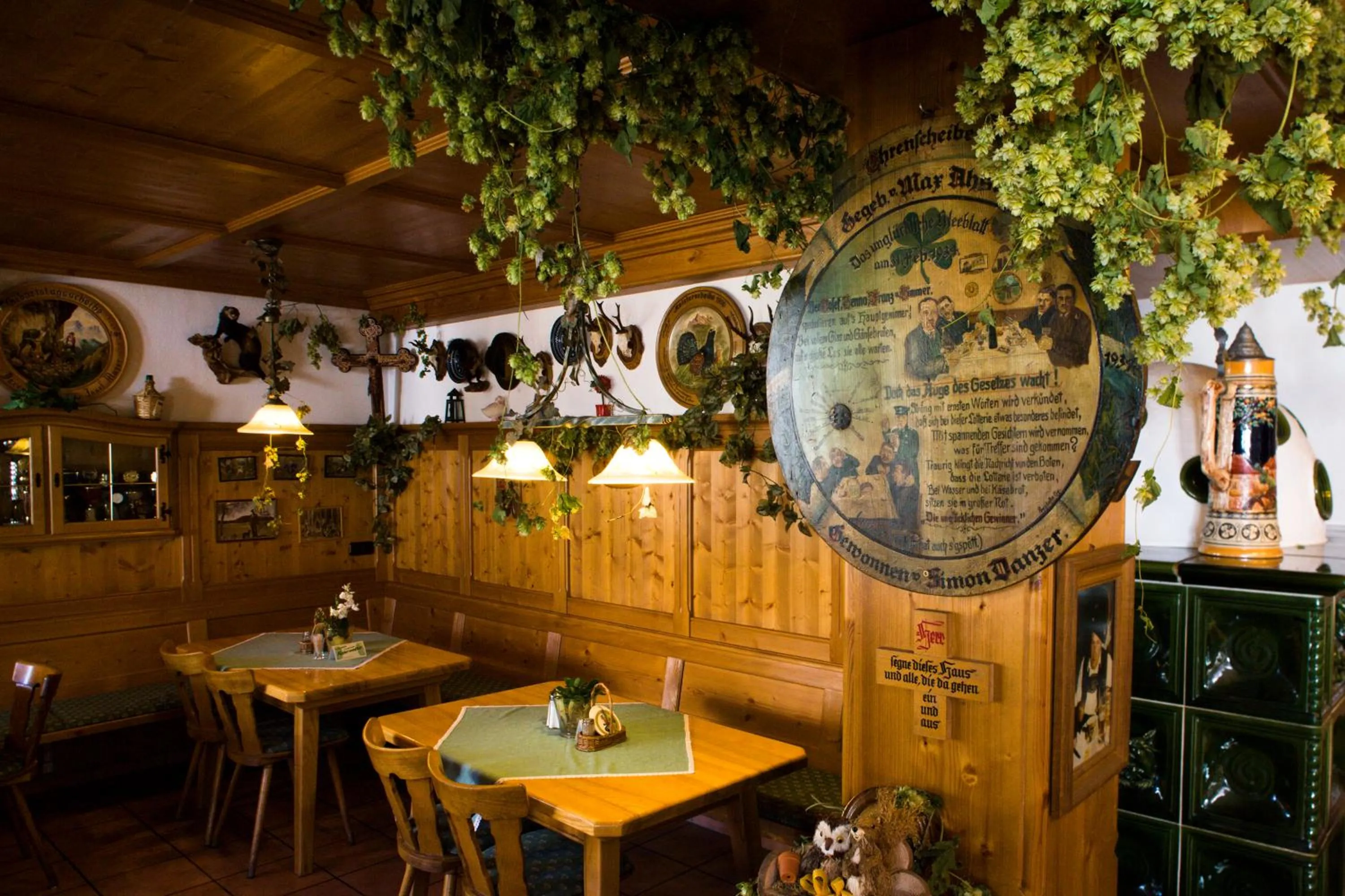 Restaurant/places to eat in Hotel Landgasthof Zum Schildhauer