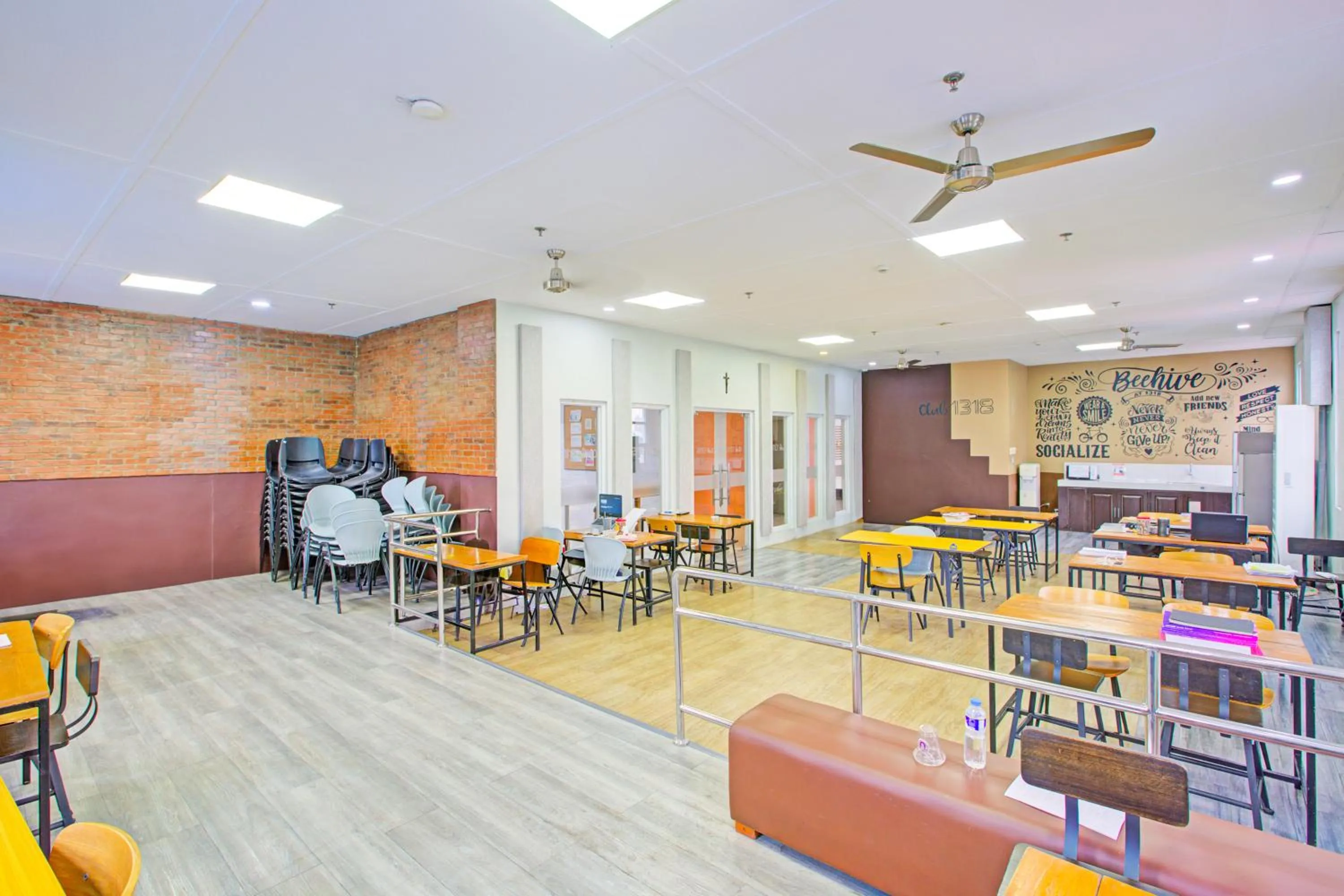 Banquet/Function facilities in Collection O Metro Manila near University Belt formerly 1318 Residences