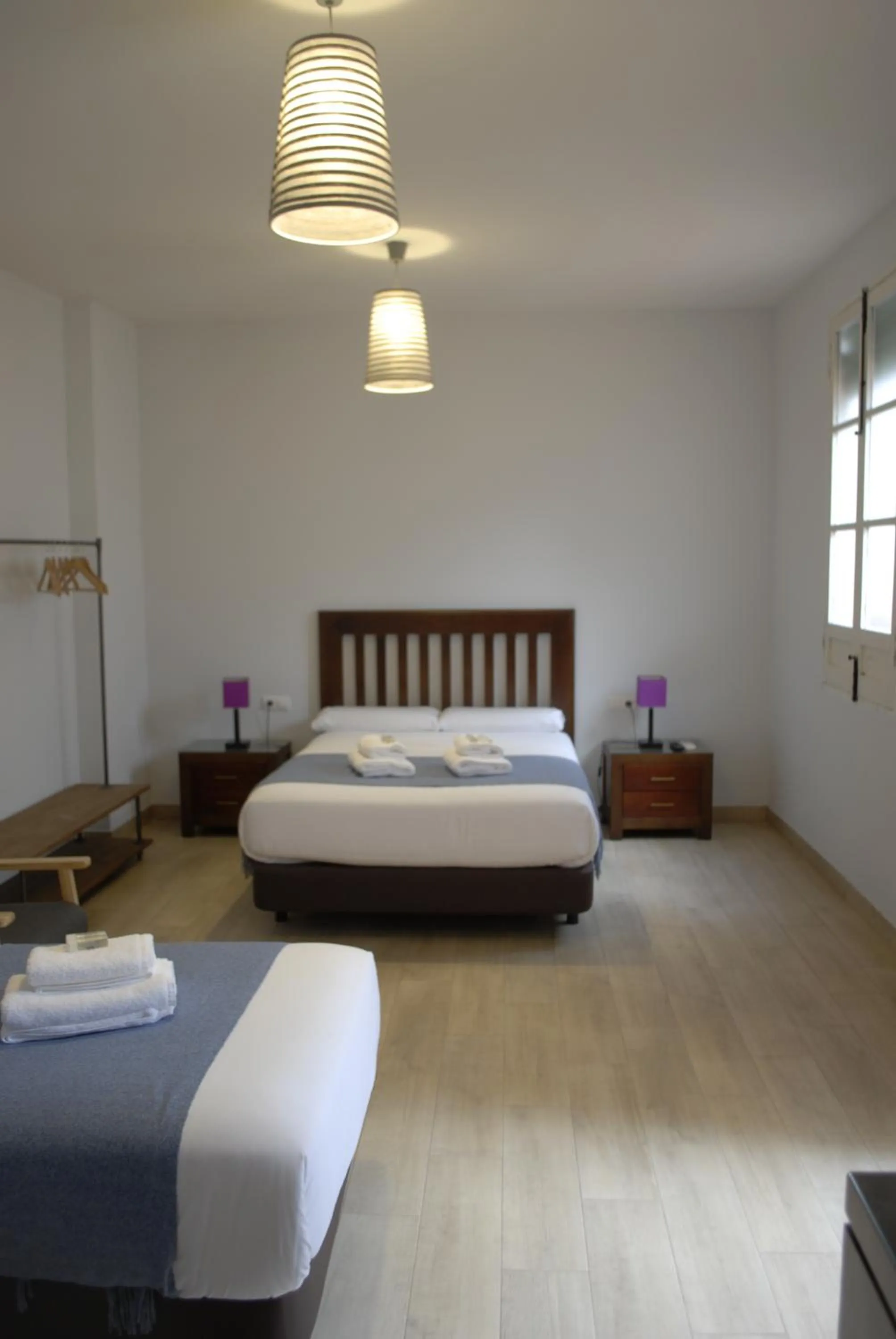 Photo of the whole room, Bed in La Perla Granada Suites